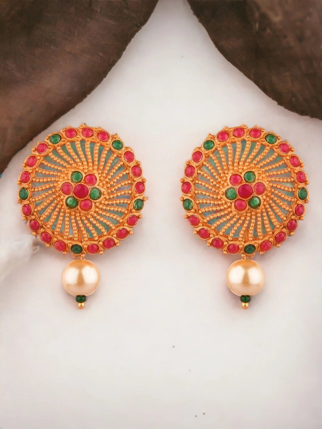 

FEMMIBELLA Circular Studs Earrings, Gold