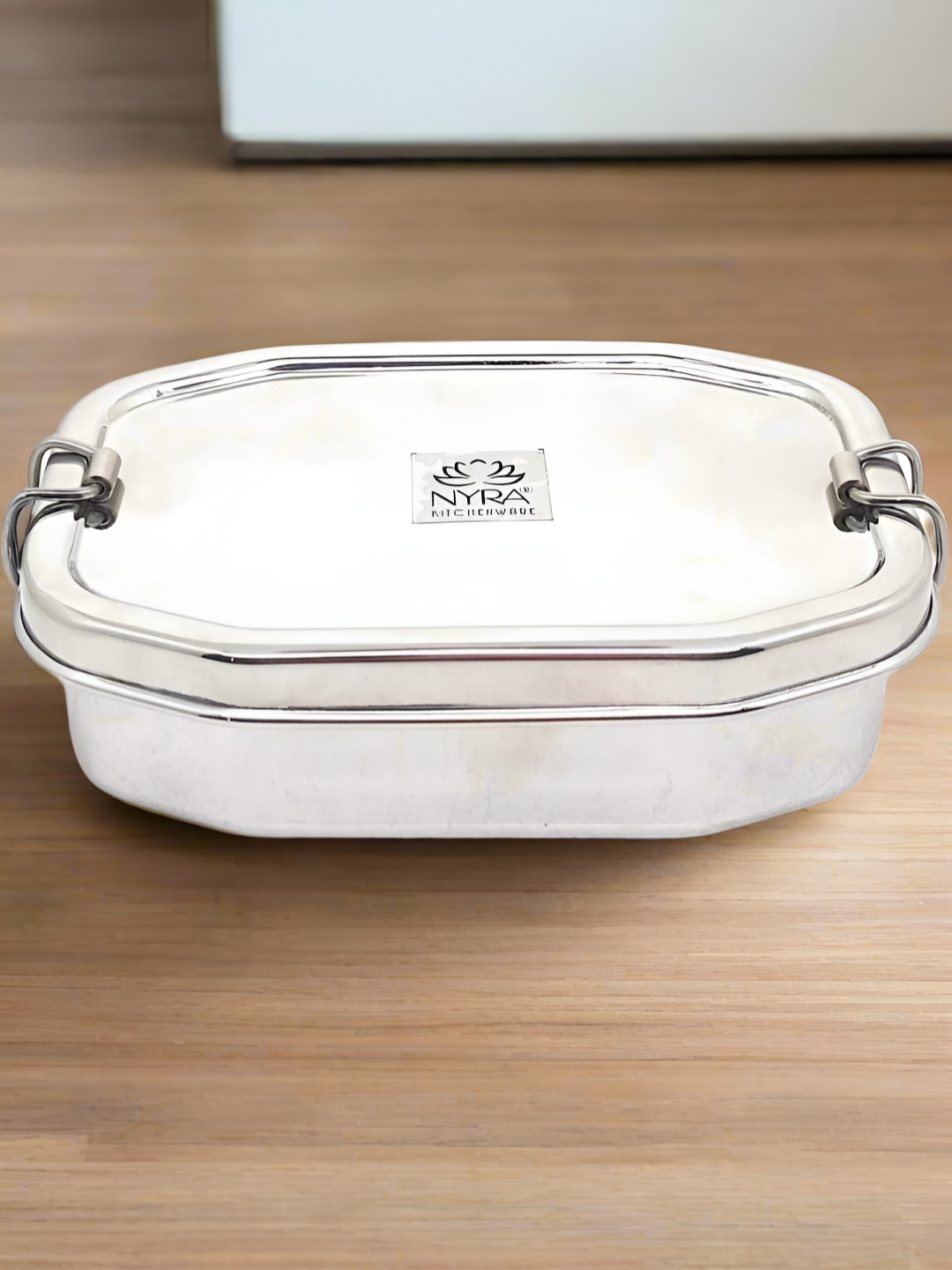 

Nyra Kitchenware Silver-Toned 2025 Stainless Steel Dishwasher Safe Lunch Box