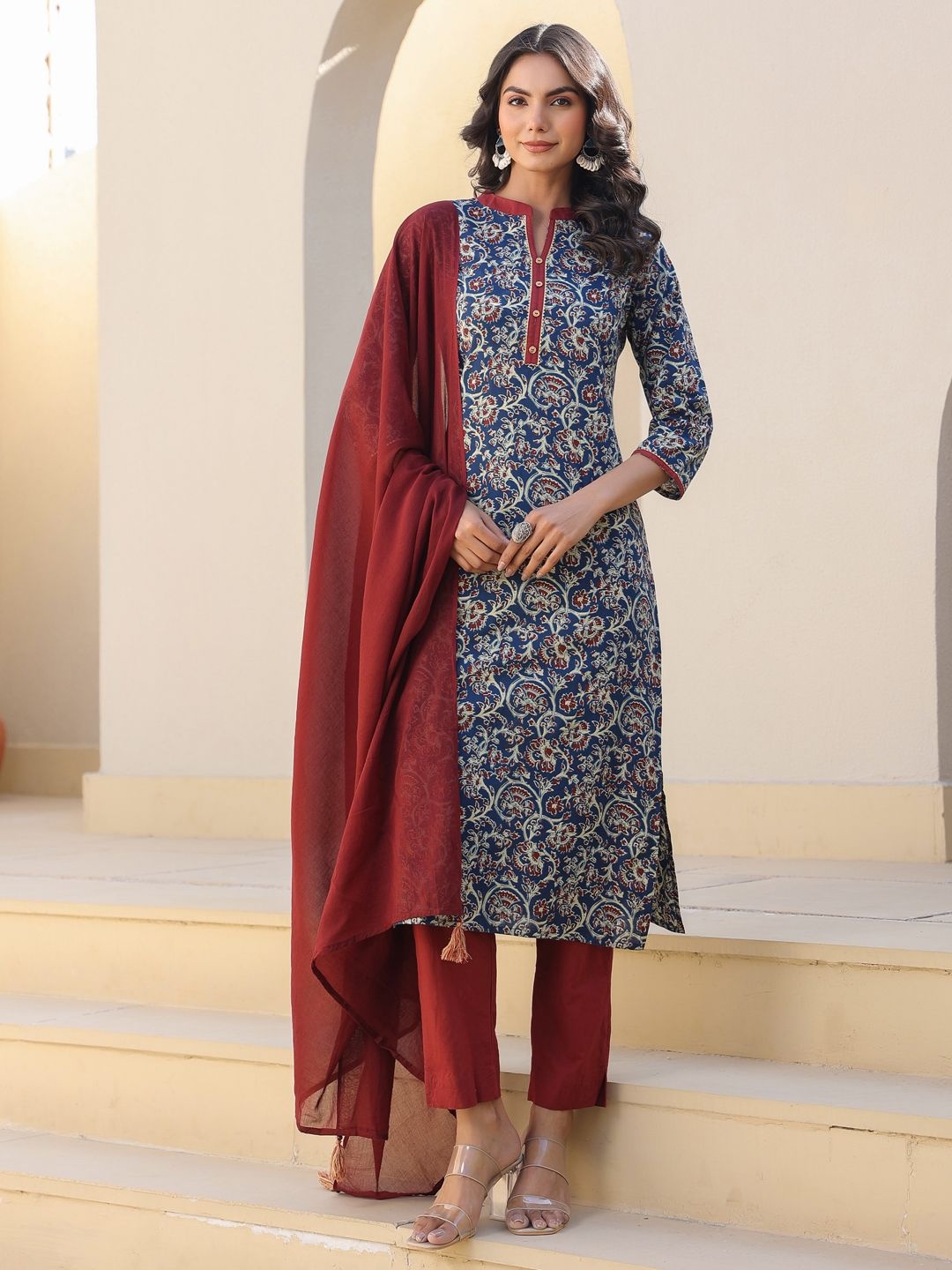 

Janasya Women's Teal Teal Blue Cotton Floral Print Kurta with Pant and Dupatta