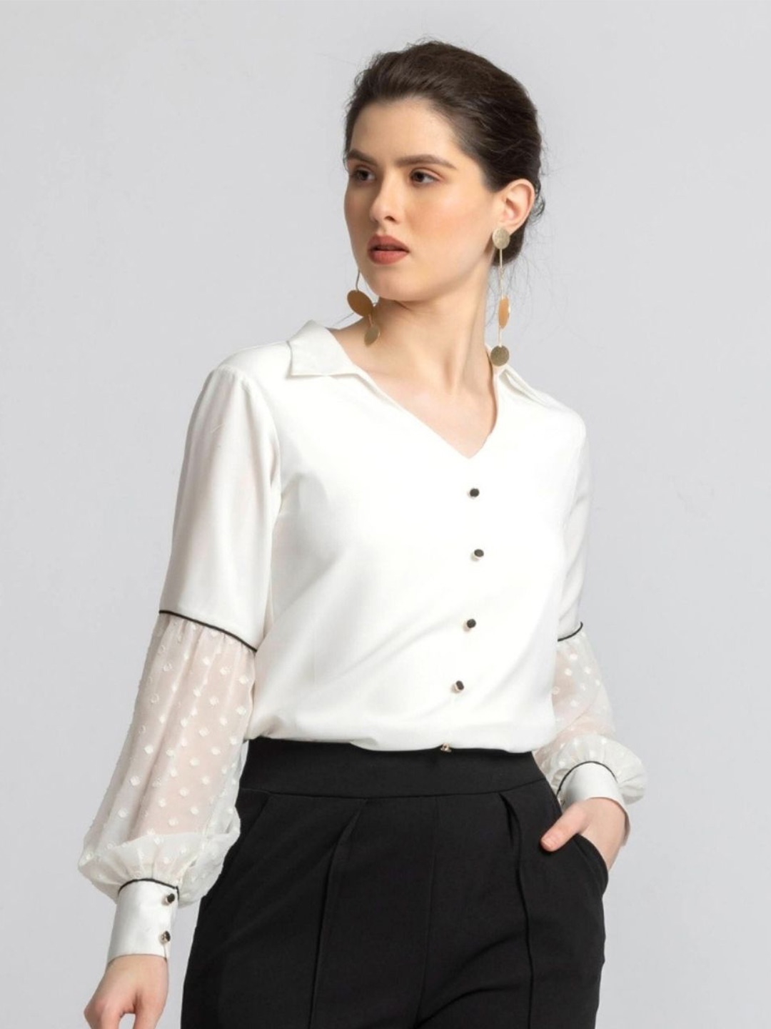 

JULO Shirt Style Top, Off white