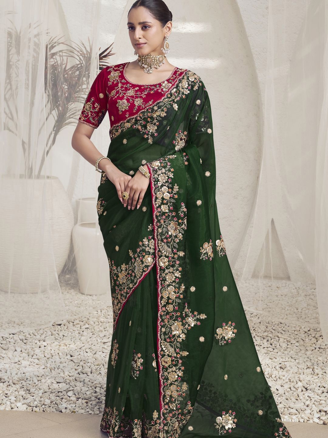 

Suha Floral Art Silk Saree, Green