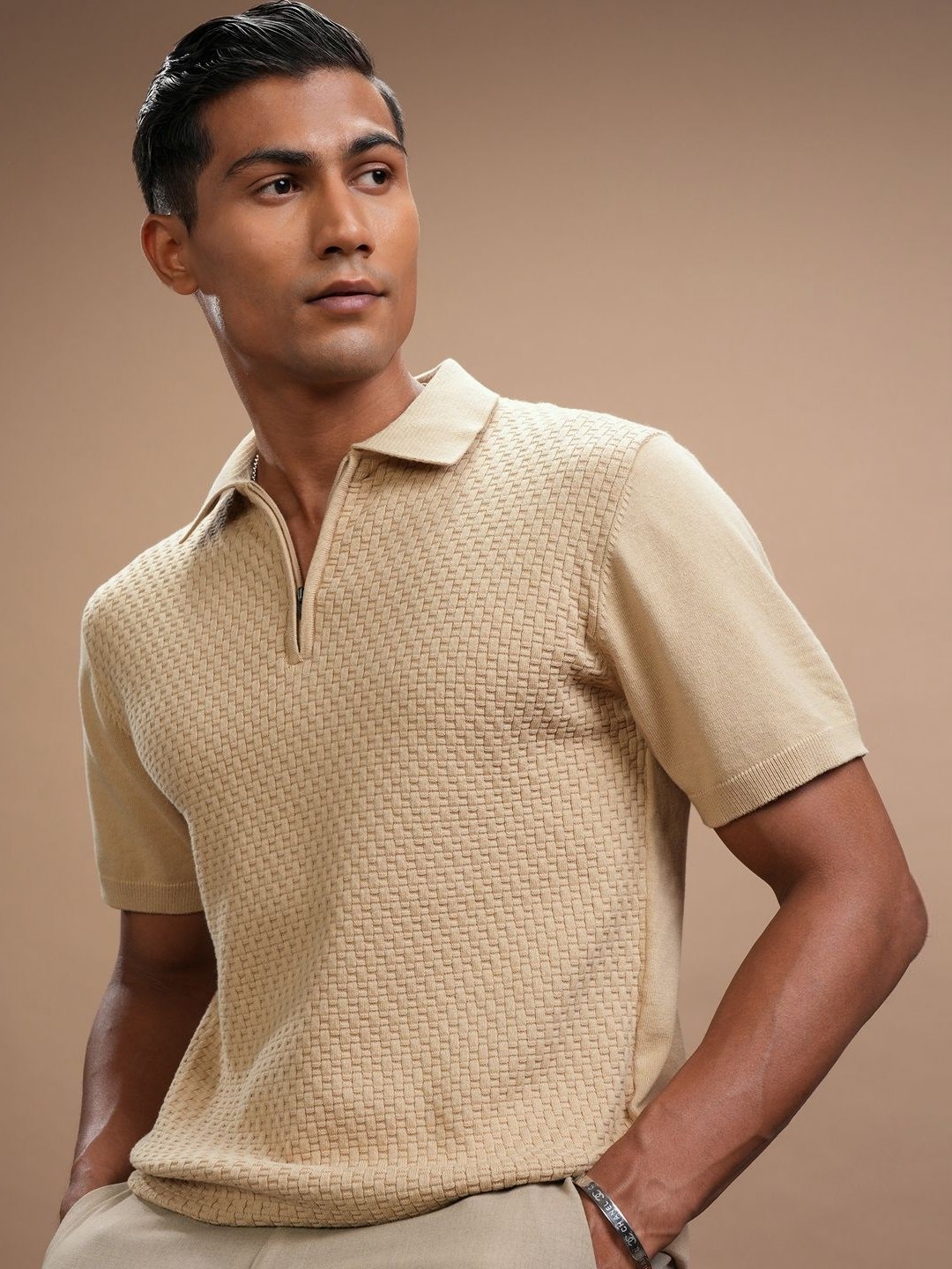 

HIGHLANDER Men Polo Collar T-shirt, Beige