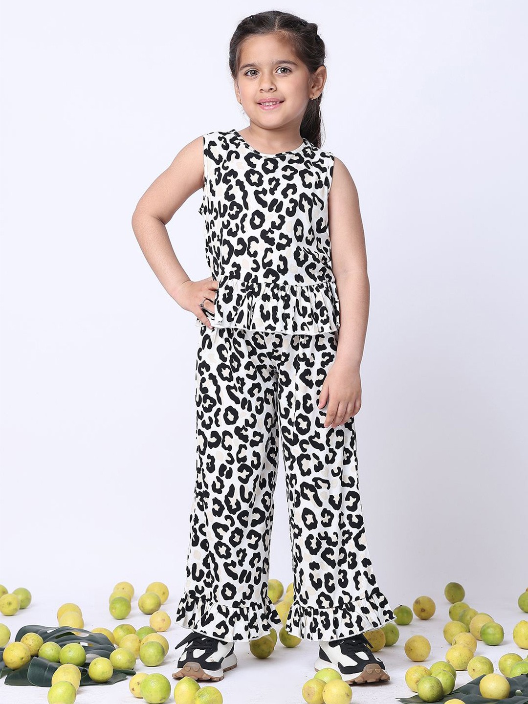 

Baawri Girls Printed Top with Trousers, Black