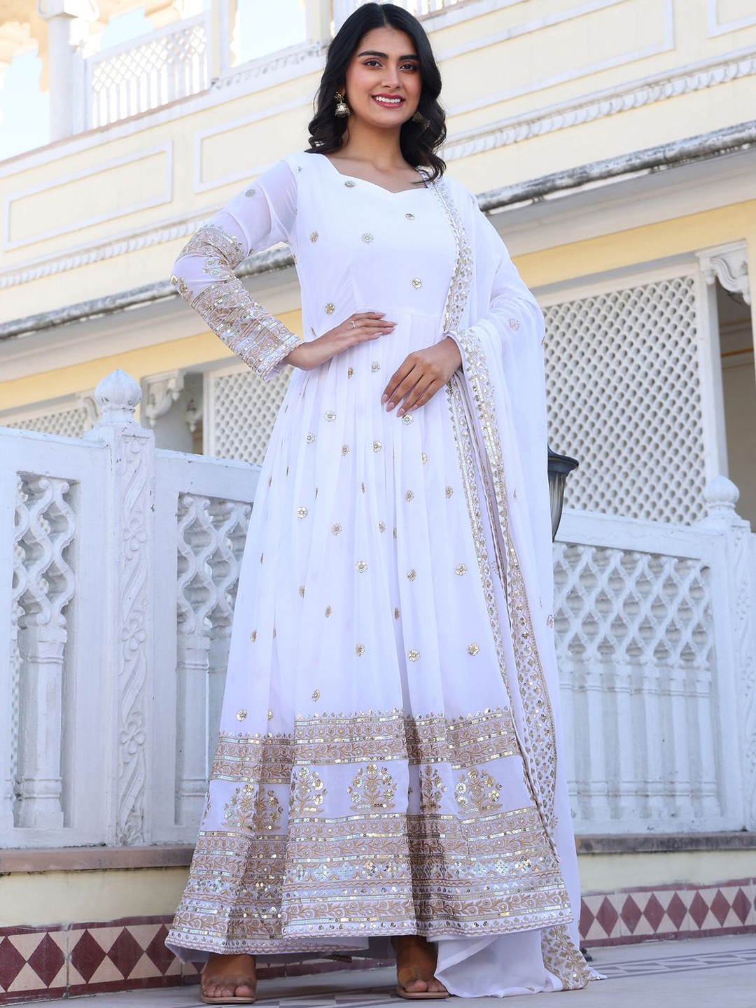 

Wedani Women Embroidered Regular Kurta with Pyjamas & With Dupatta, White