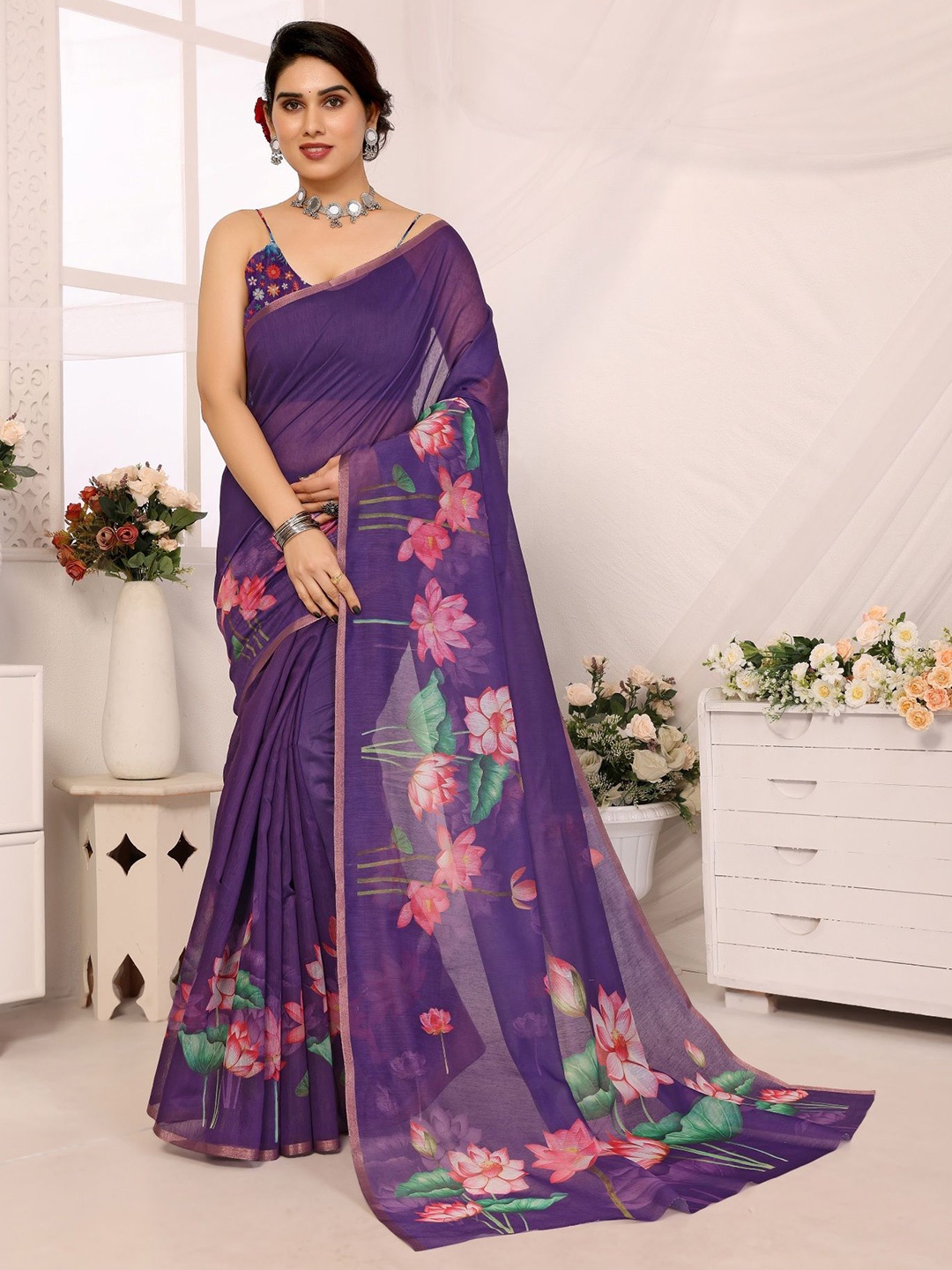 

Moda Rapido Floral Zari Saree, Purple