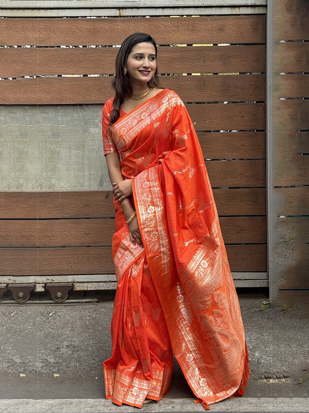 

Rangtulika Ethnics Woven Design Zari Banarasi Saree, Orange