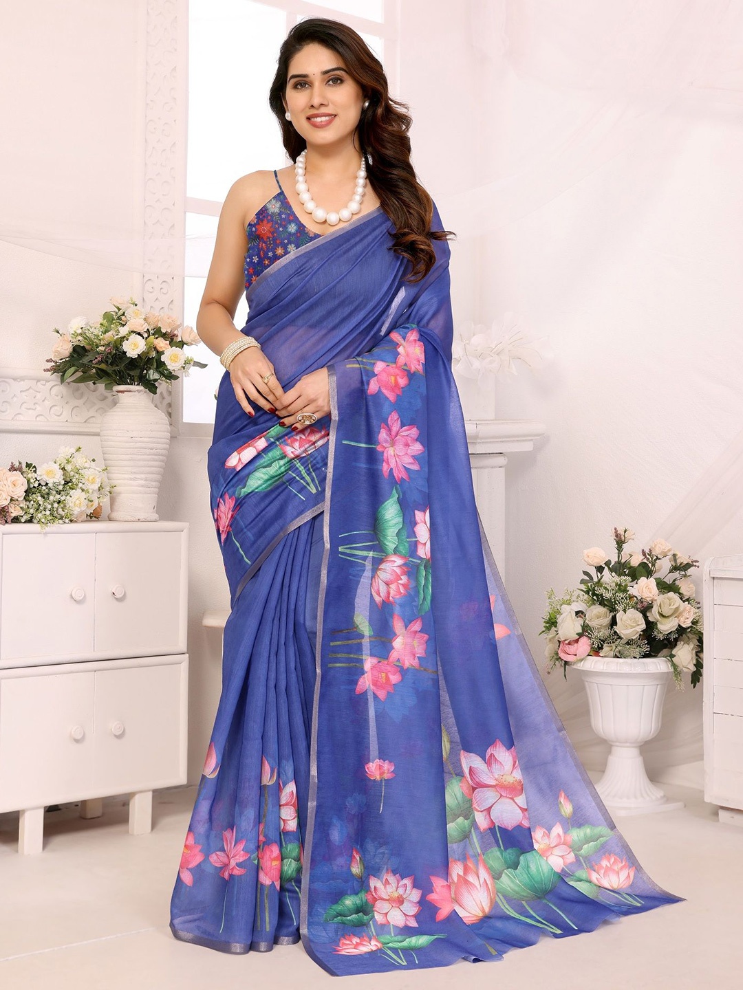 

Moda Rapido Floral Zari Saree, Blue