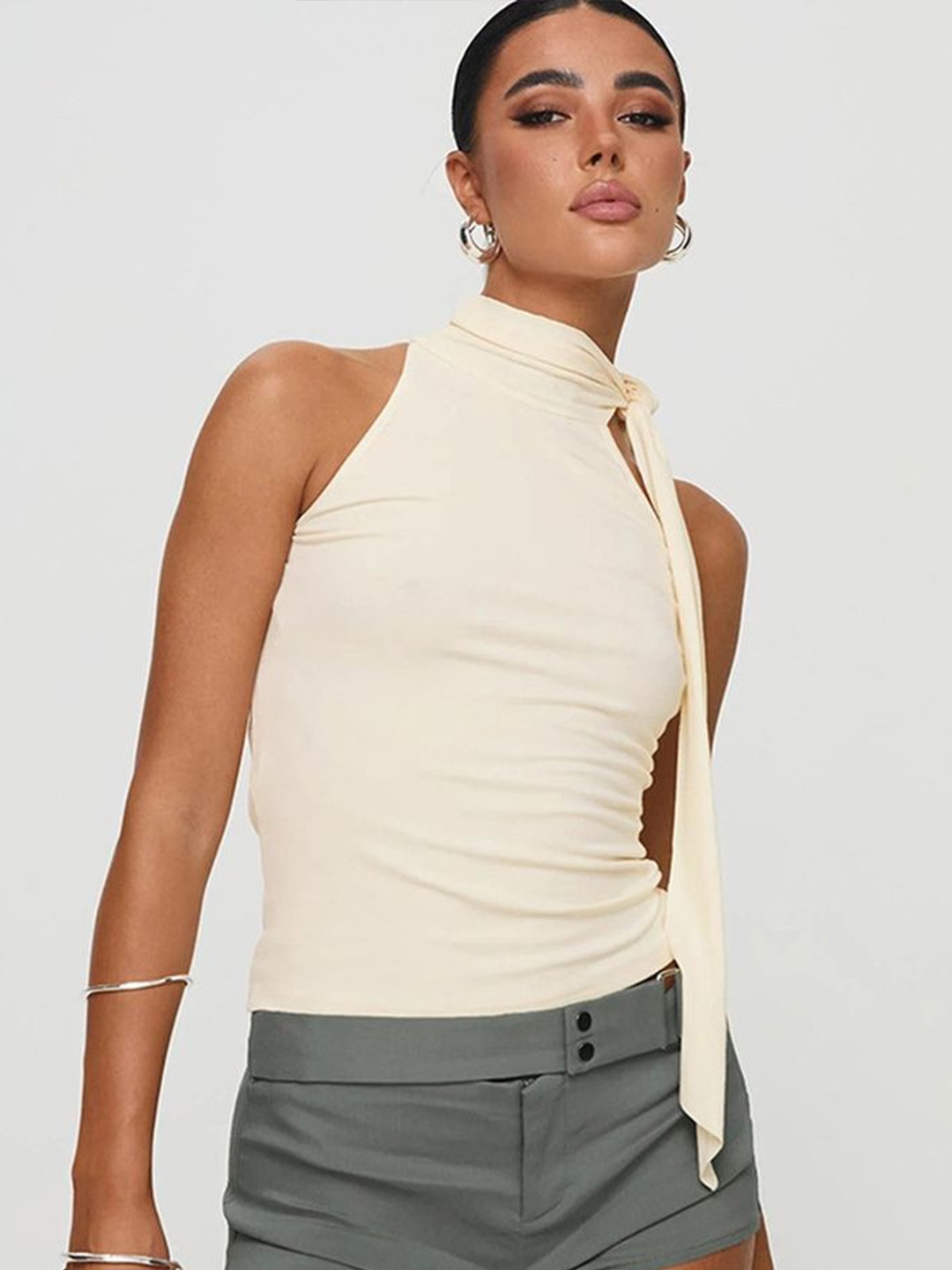 

LULU & SKY Top, Beige