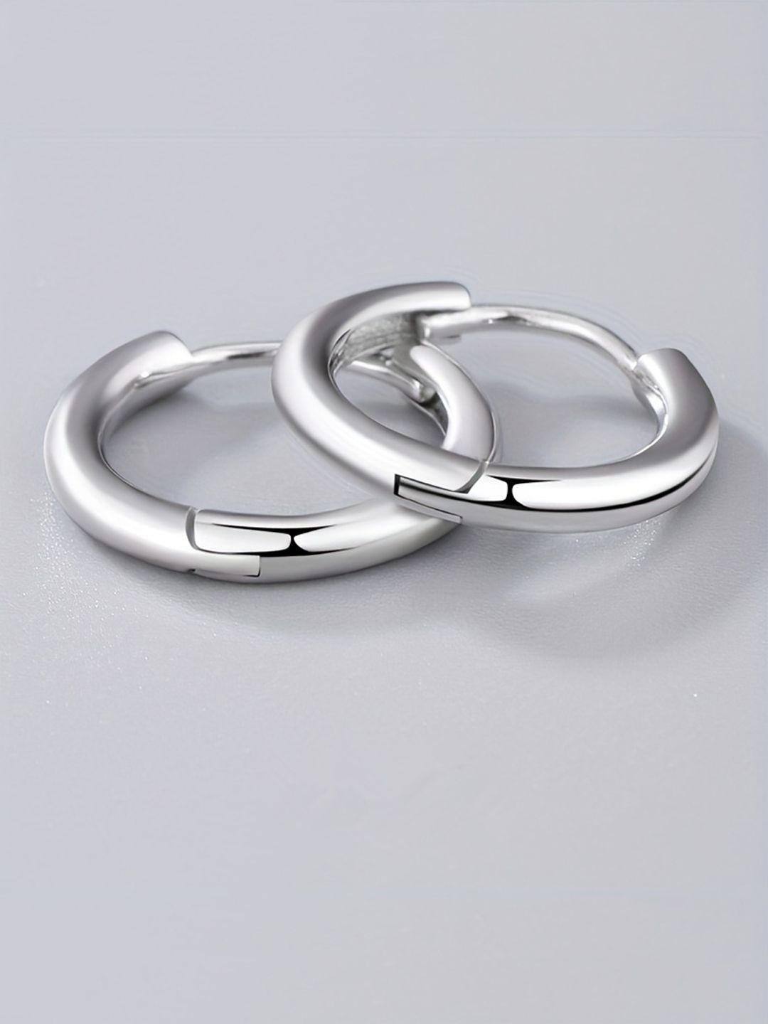

KRENOZ Classic Hoop Earrings, Silver