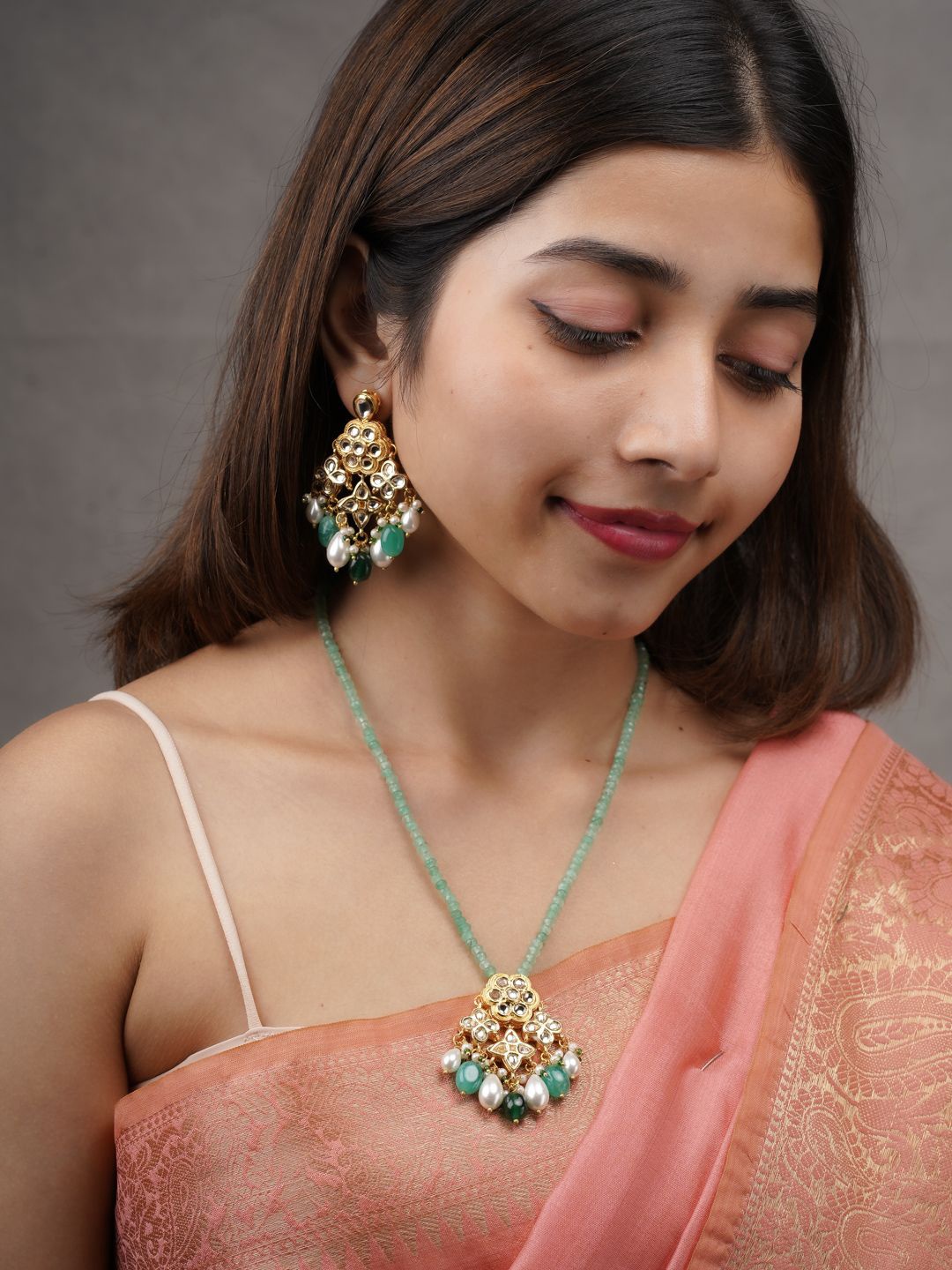 

AARSEE OFFICIAL Anti-Tarnish 22KT Gold-Plated Guldasta Necklace Set