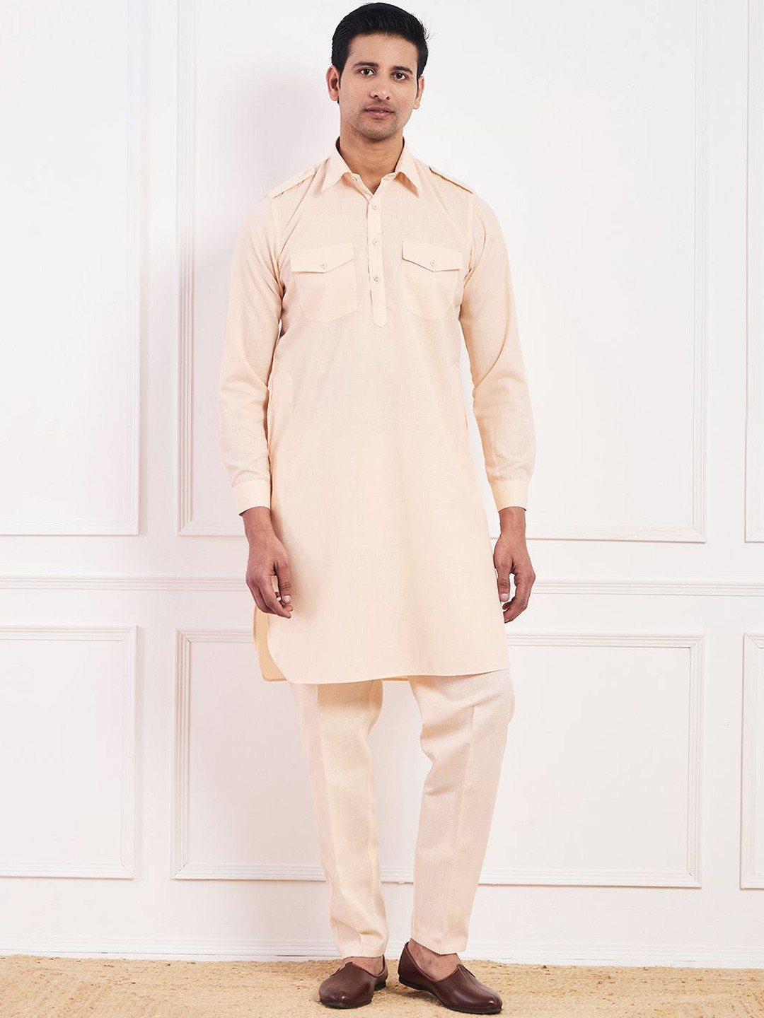 

Satwaa Shirt Collar Double Pocket Pathani Kurta with Trousers, Peach