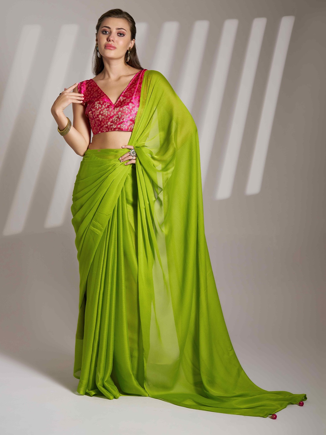 

HERE&NOW Poly Chiffon Tussar Saree, Green