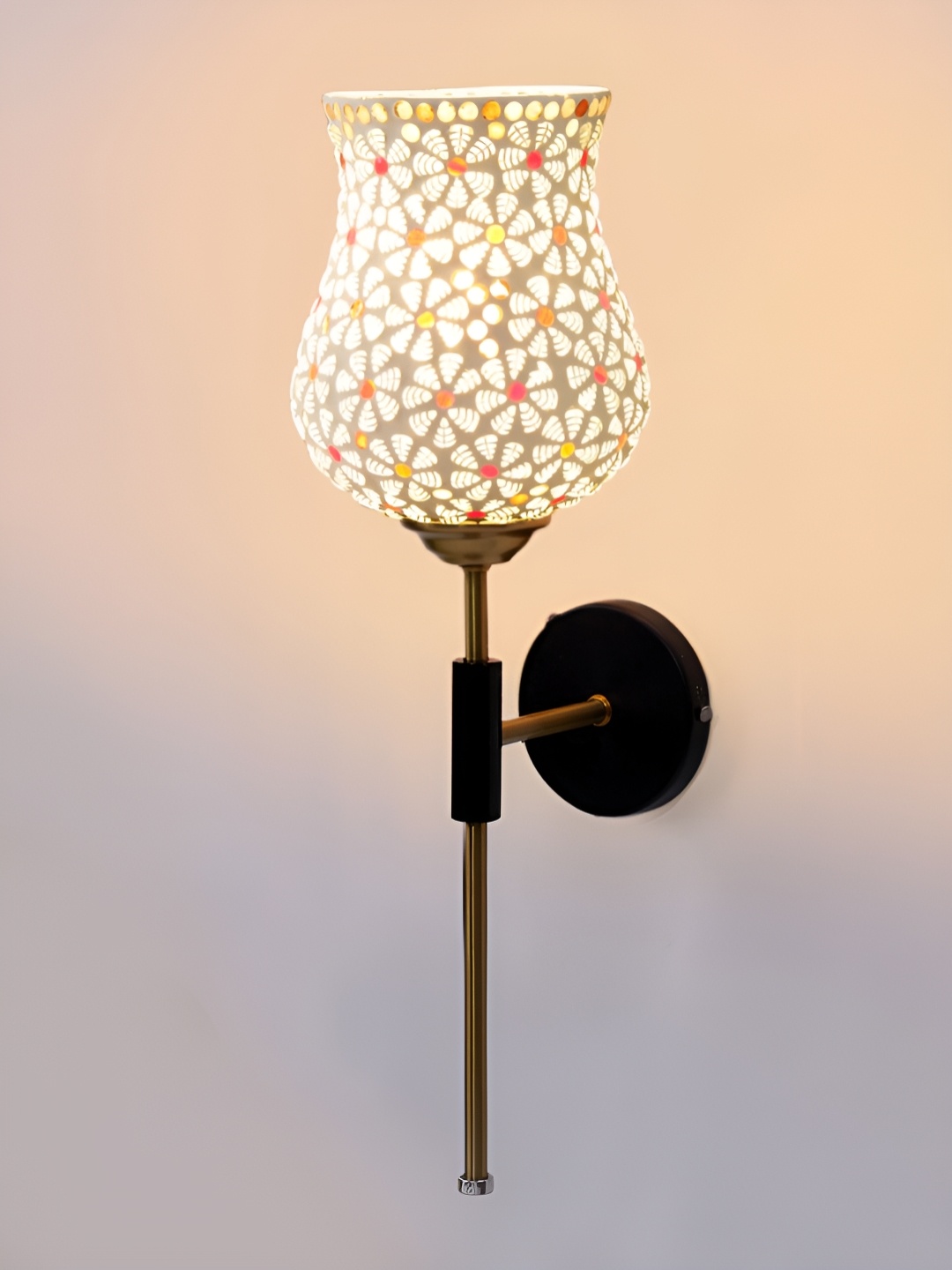 

Devansh White & Gold-Toned Printed Metal Traditional Abstract Shaped Shaped Wall Lamp