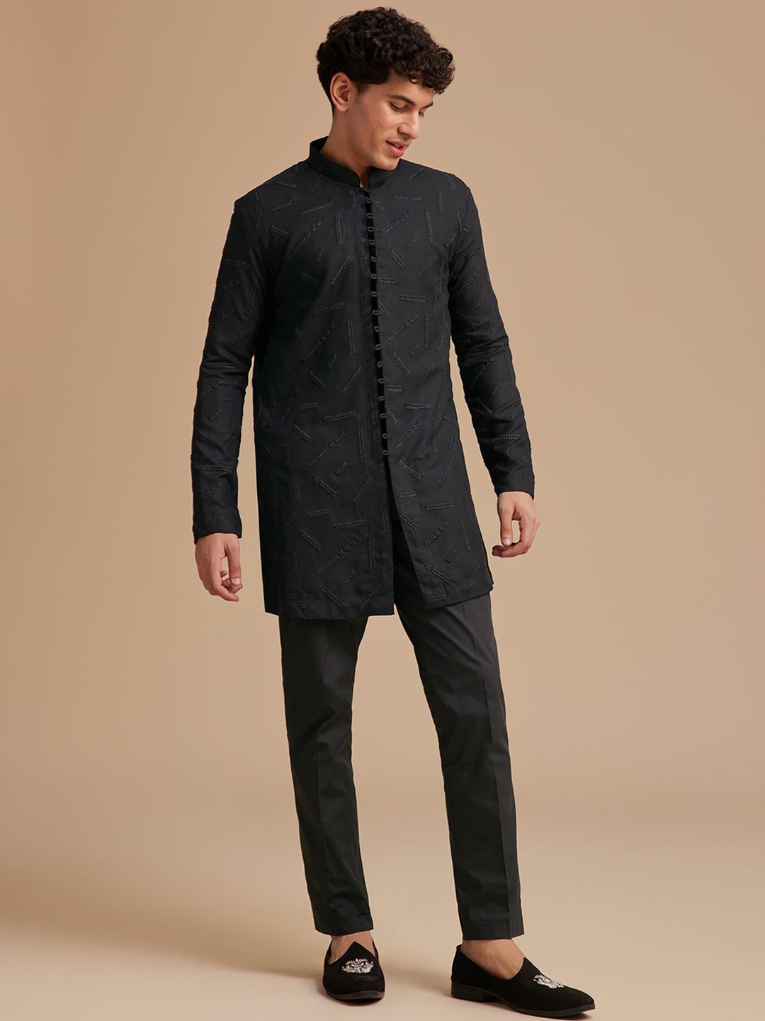 

KALKI Fashion Men Floral Embroidered Regular Thread Work Kurta with Trousers, Black