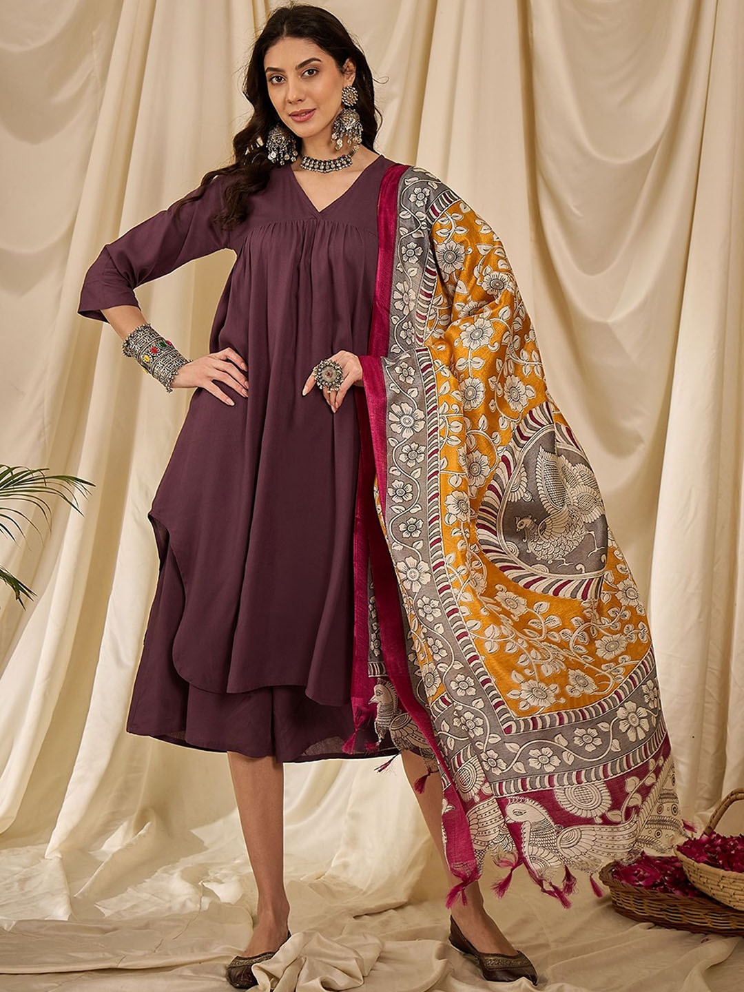 

InWeave Women Regular Kurta with Palazzos & With Dupatta, Mauve