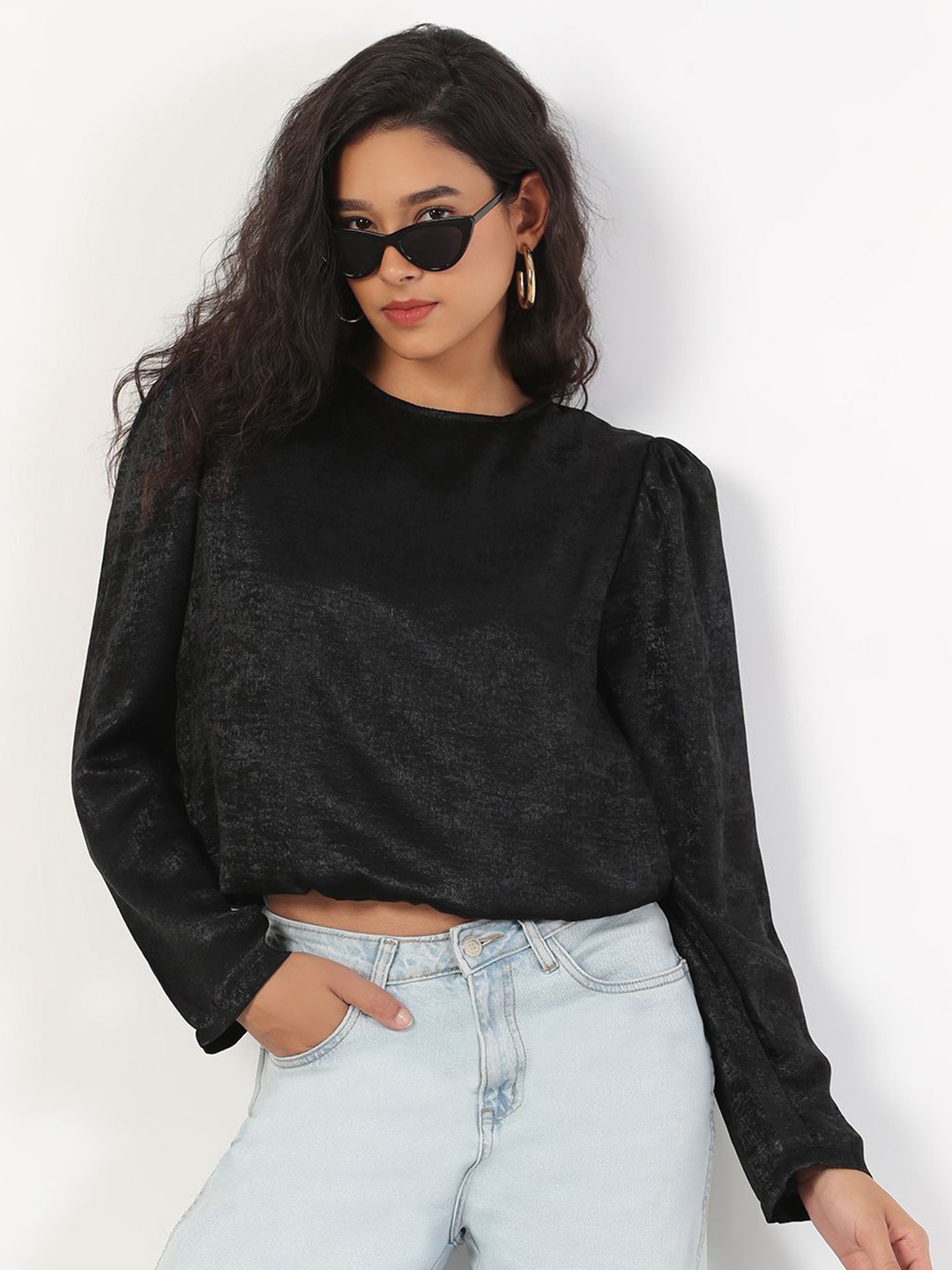 

SHOWOFF Puff Sleeve Top, Black