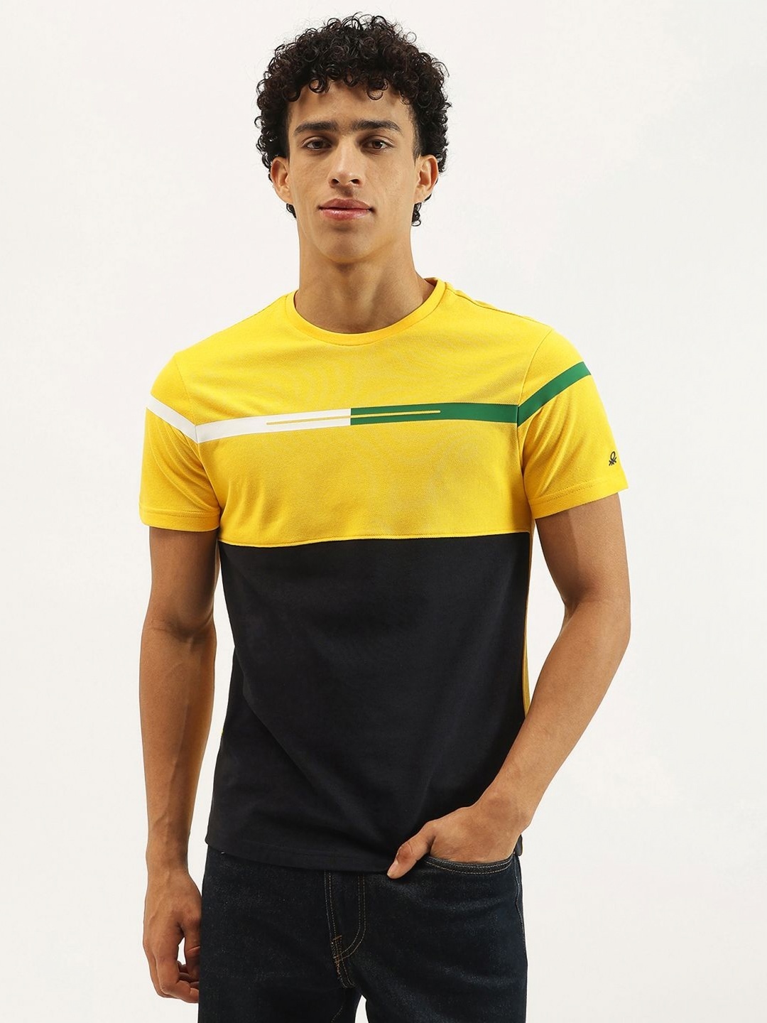 

United Colors of Benetton Men Colourblocked Pure Cotton Pockets T-shirt, Multi