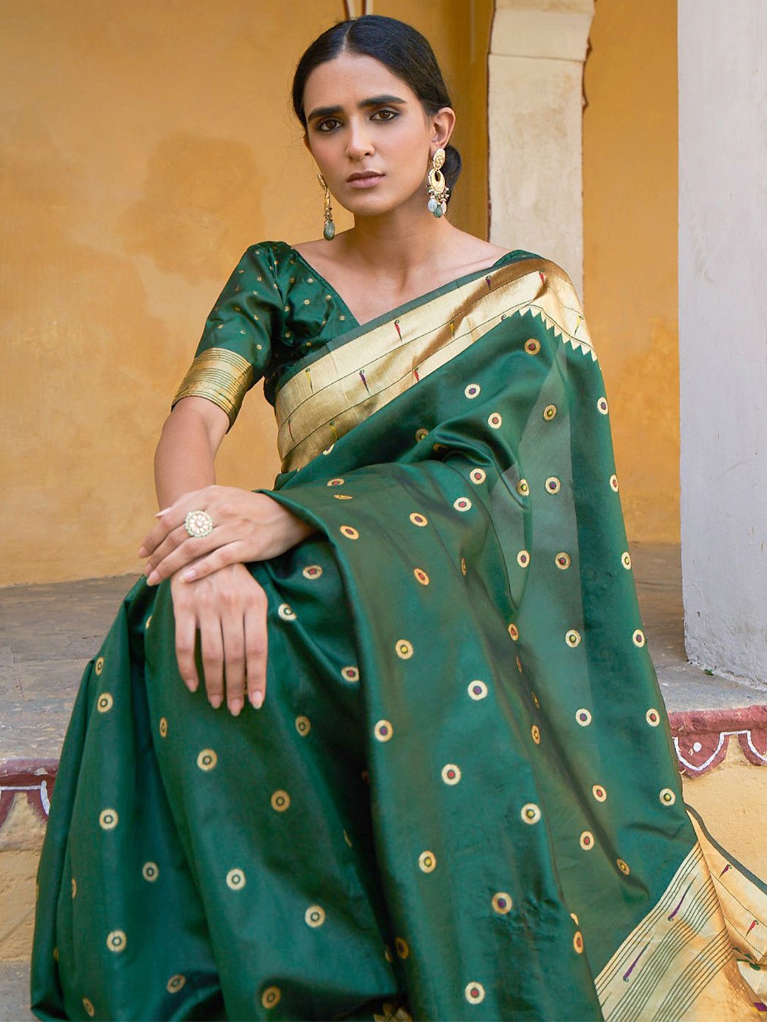 

Janasya Green Paithani Silk Ethnic Motifs Saree with Unstitched Blouse Piece