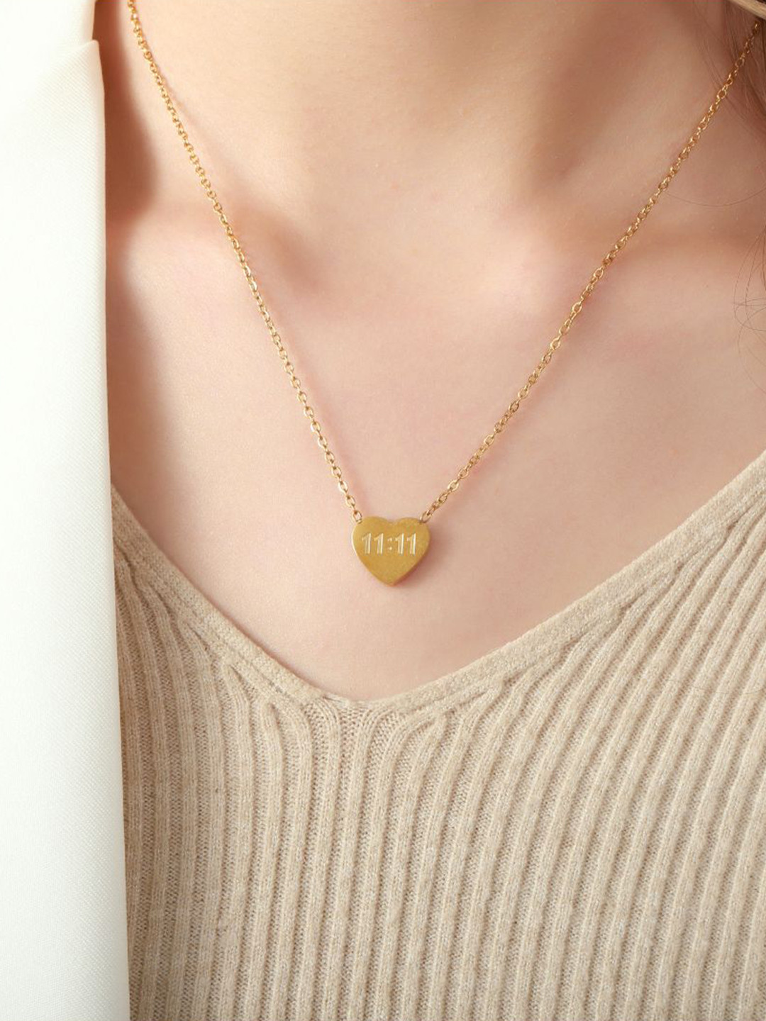 

SALTY Stainless Steel Heart Shaped Necklace, Gold