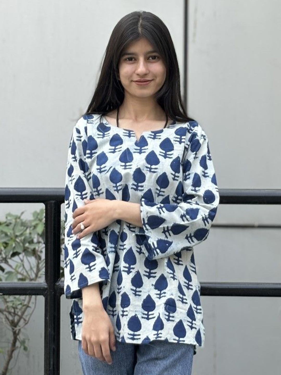

GOODHAND Floral Print Block Print Cotton Top, Navy blue