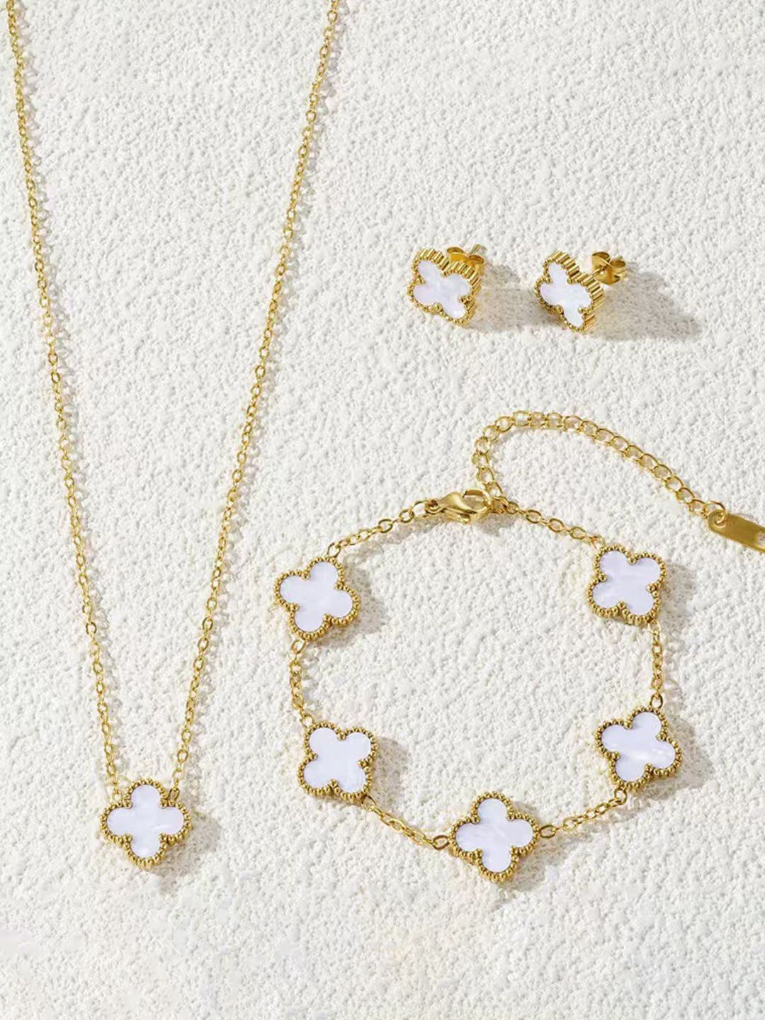 

Jewels Galaxy Gold Plated Stainless Steel Clover Jewellery Set