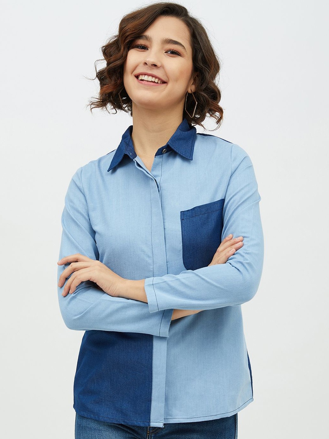 

Chemistry Women Custom Opaque Colourblocked Casual Shirt, Blue