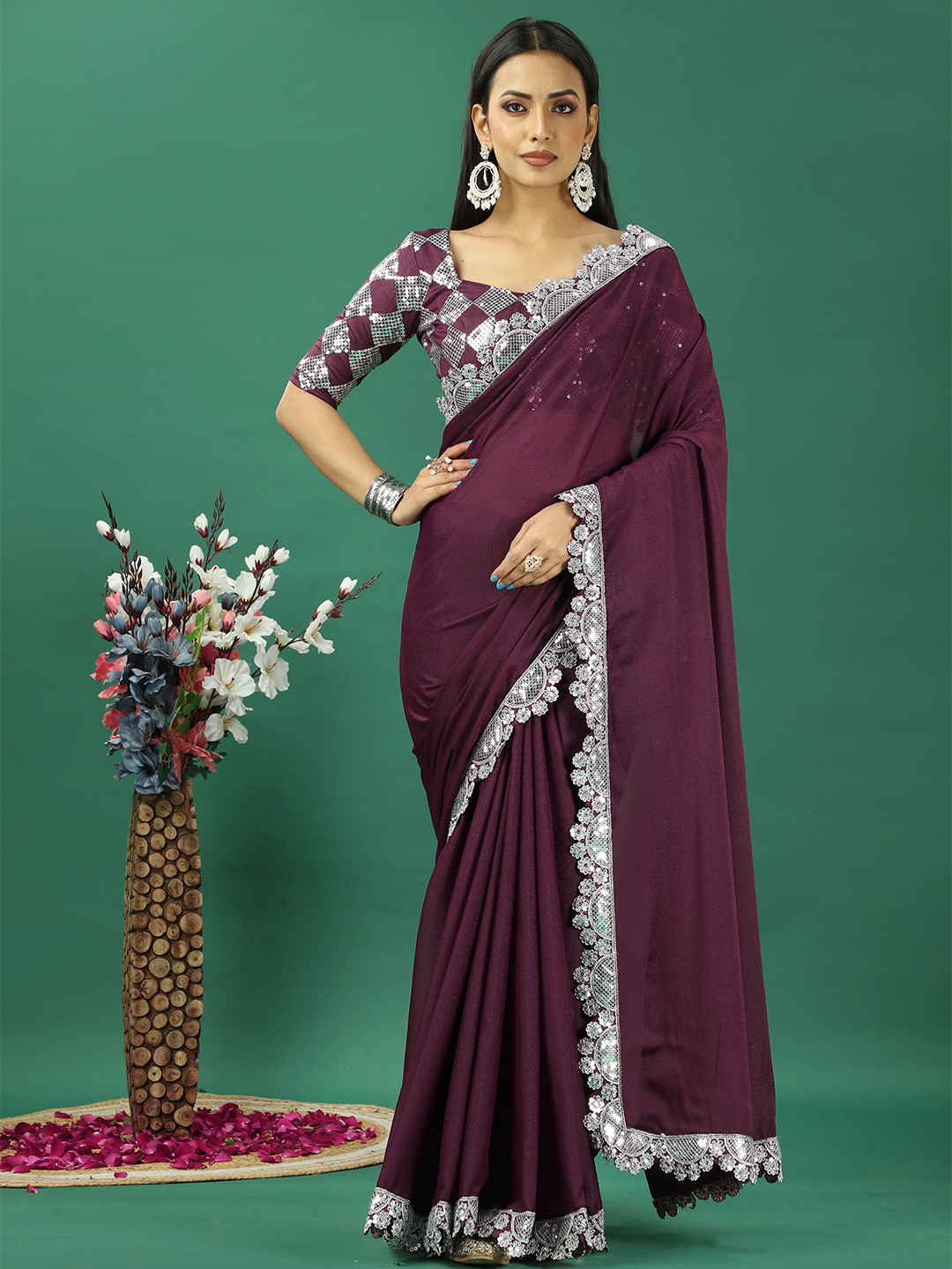

DIVASTRI Sequinned Satin Banarasi Saree, Burgundy