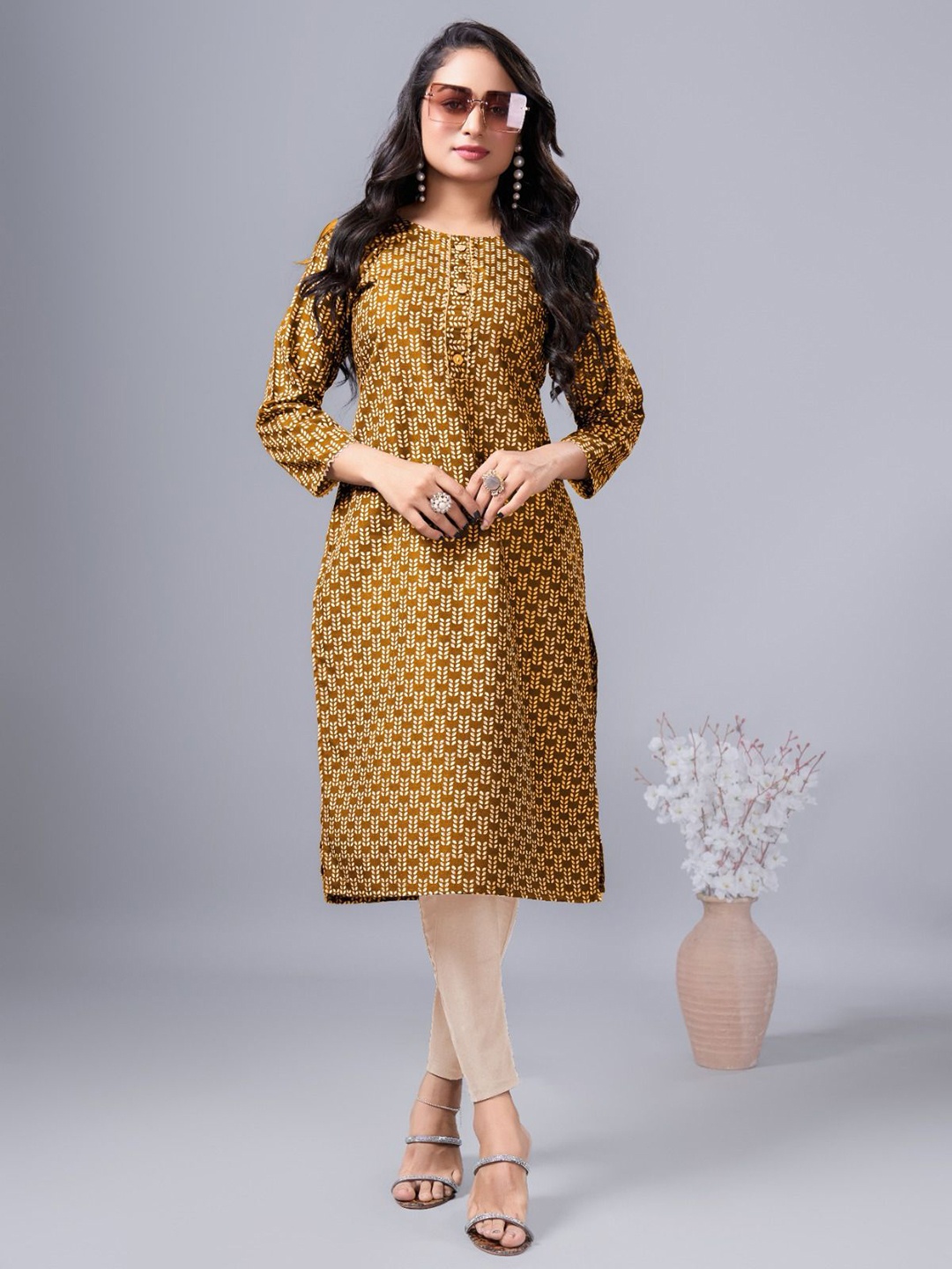 

SIMPLYETHNIC Floral Printed Round Neck Cotton Straight Kurta, Mustard