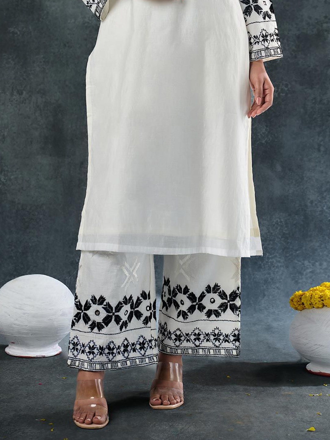 

Phulkari Forever Women Ethnic Motifs Embroidered Handloom Ethnic Palazzos, White