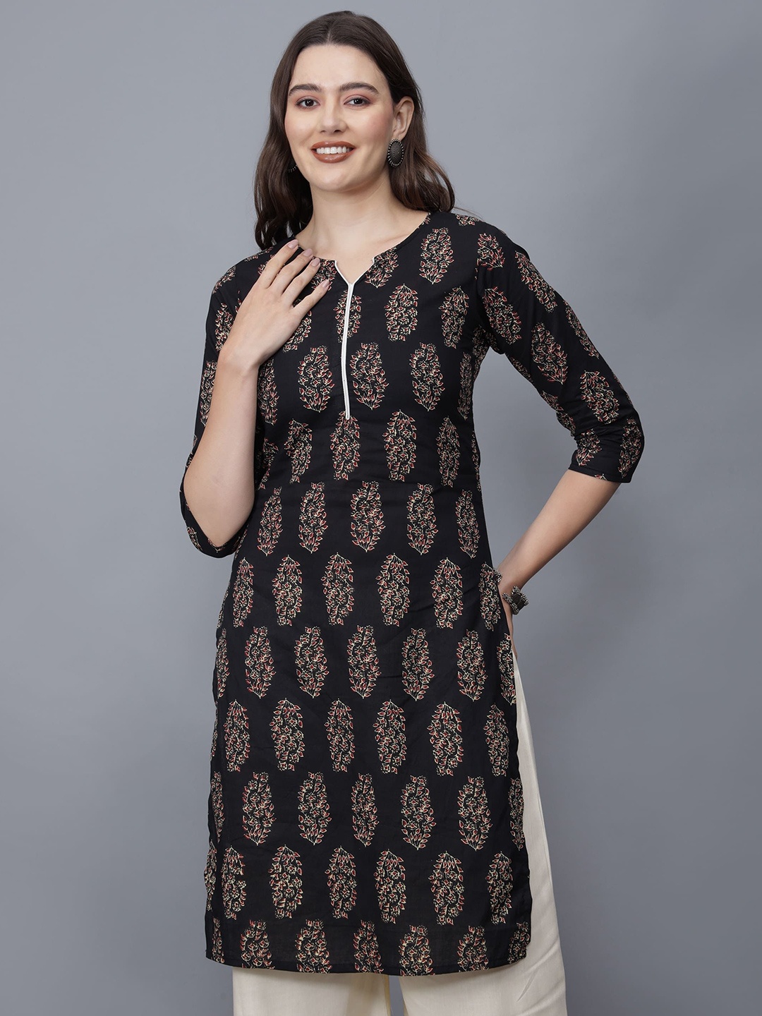 

ETRAANA Printed Pure Cotton Round Neck Kurta, Black