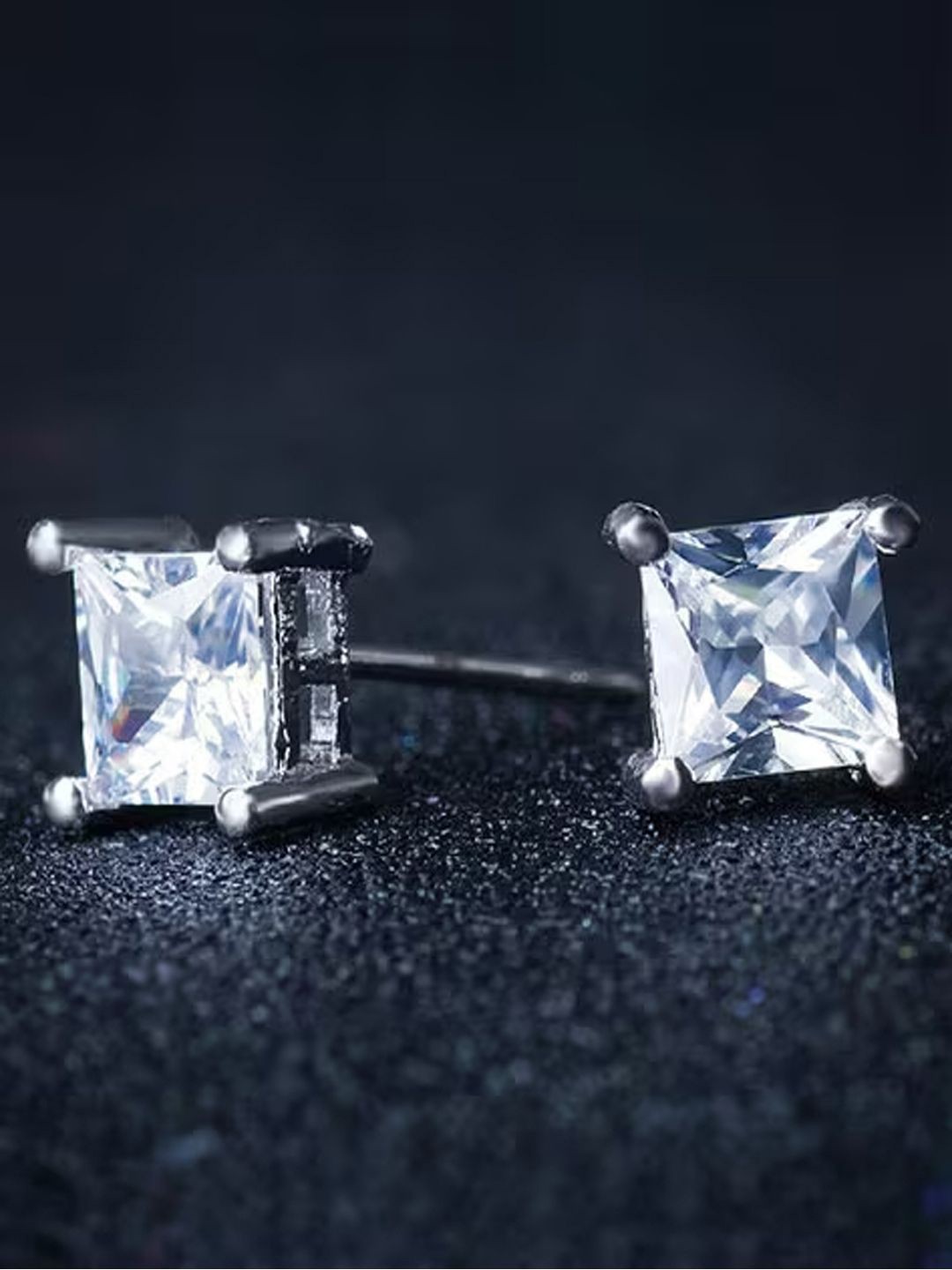 

FIMBUL Classic Studs Earrings, Silver