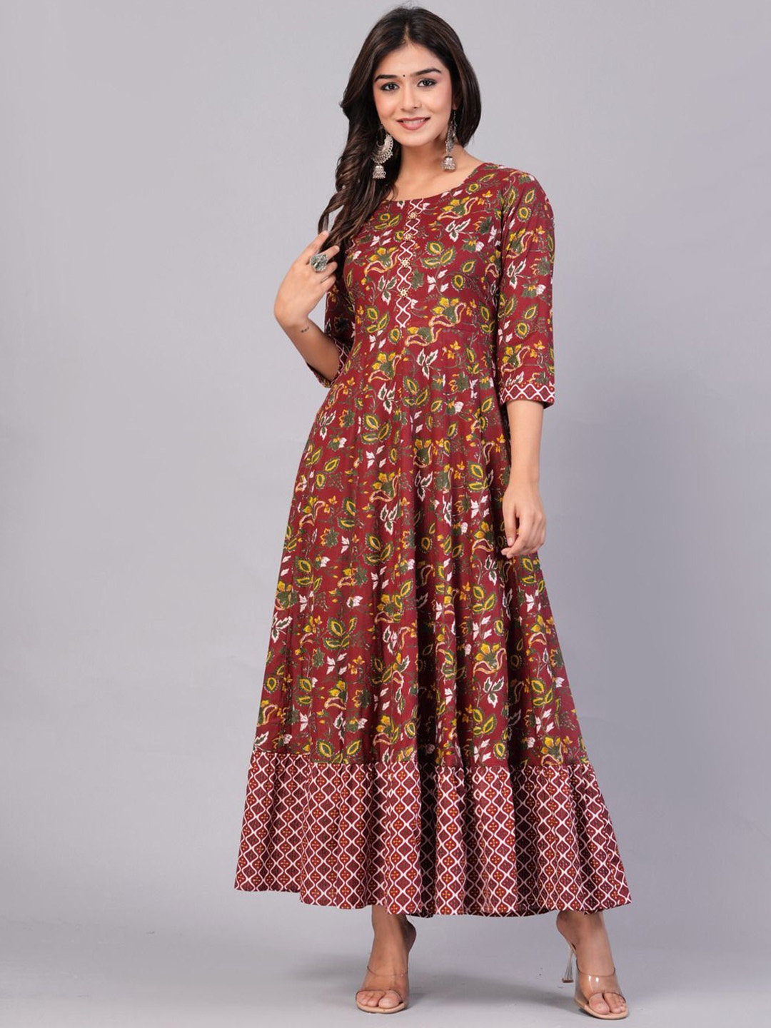 

Da Vastraagaar Women Floral Printed Thread Work Anarkali Kurta, Maroon