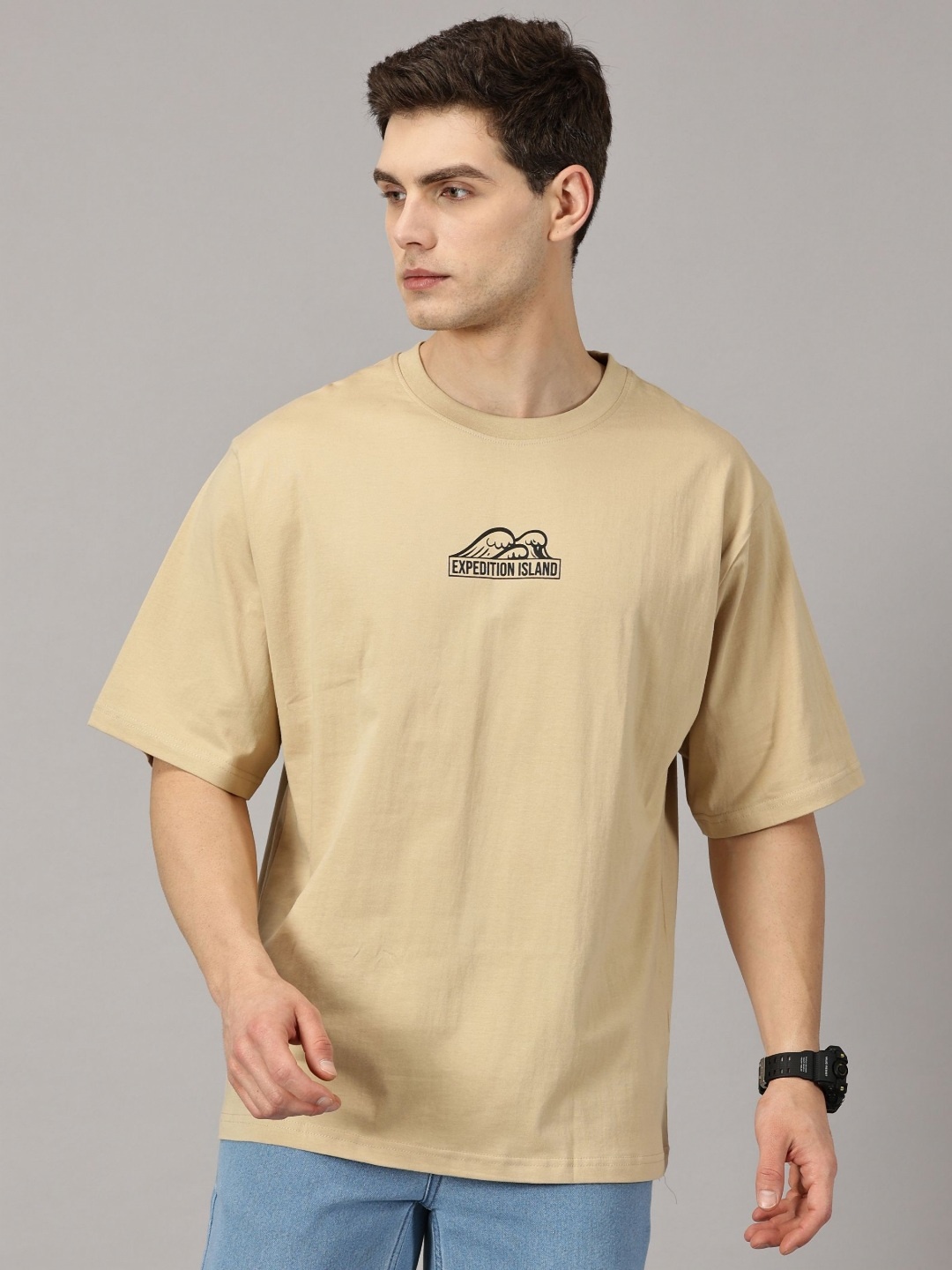 

THE HOLLANDER Men Printed Drop-Shoulder Sleeves T-shirt, Cream