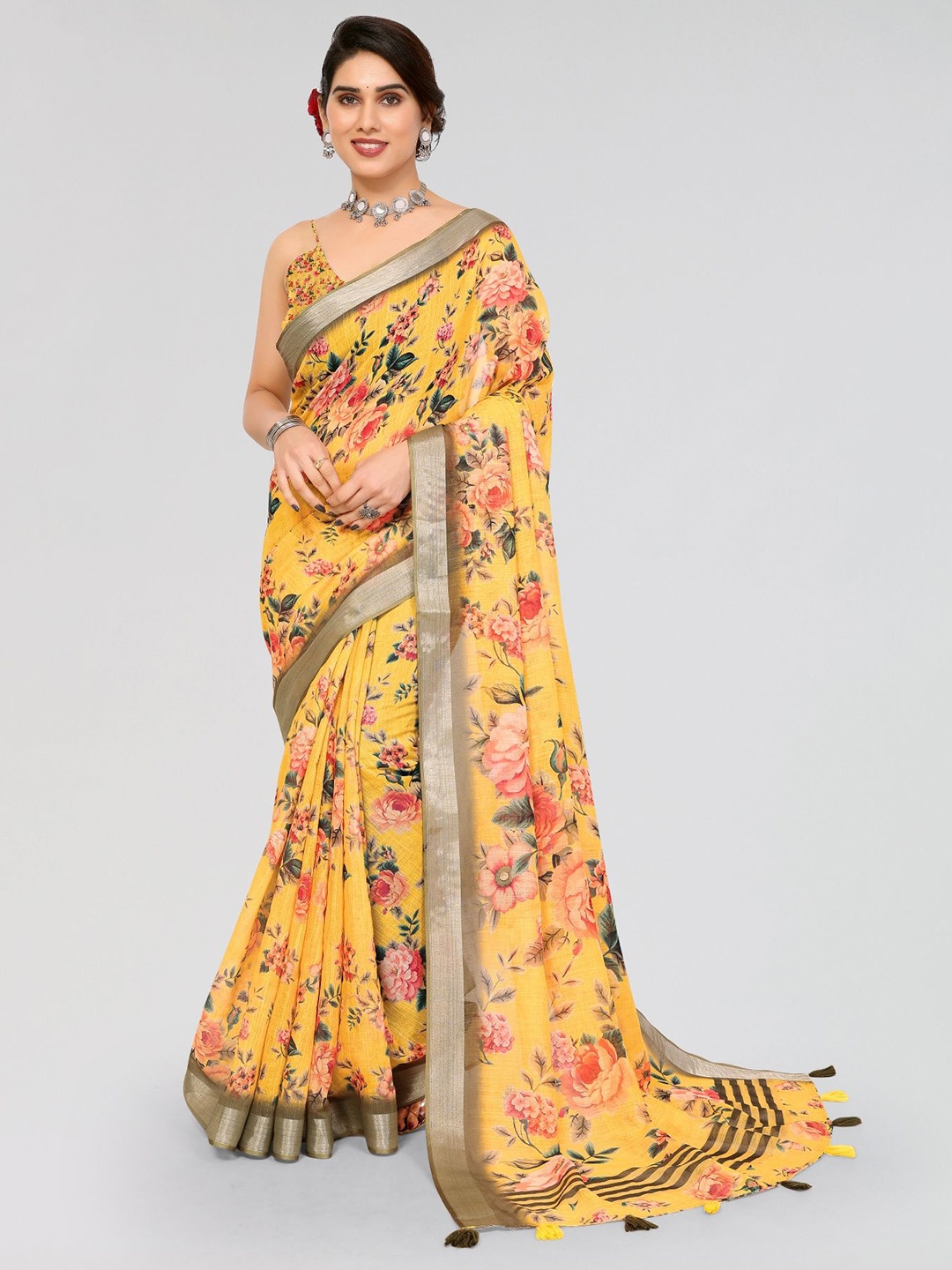 

Moda Rapido Floral Zari Linen Blend Saree, Yellow
