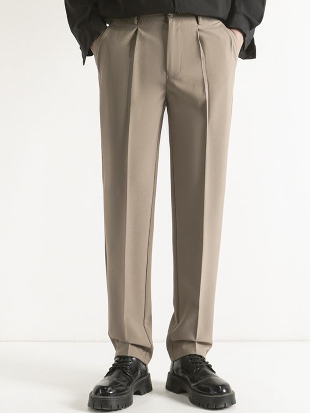 

StyleCast x Revolte Men Easy Wash Trousers, Brown