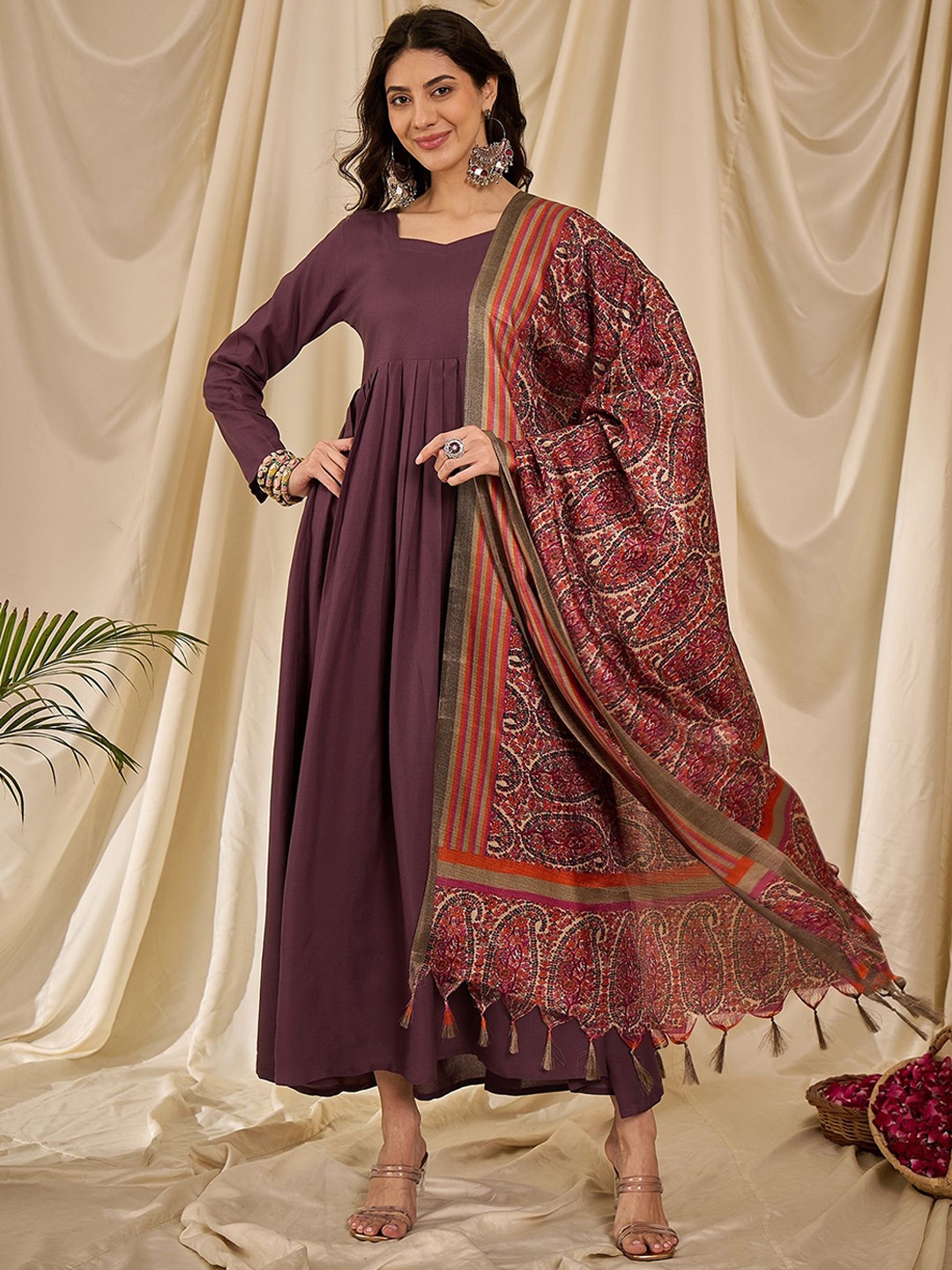 

InWeave Women Ethnic Motifs Thread Work Anarkali Kurta, Mauve