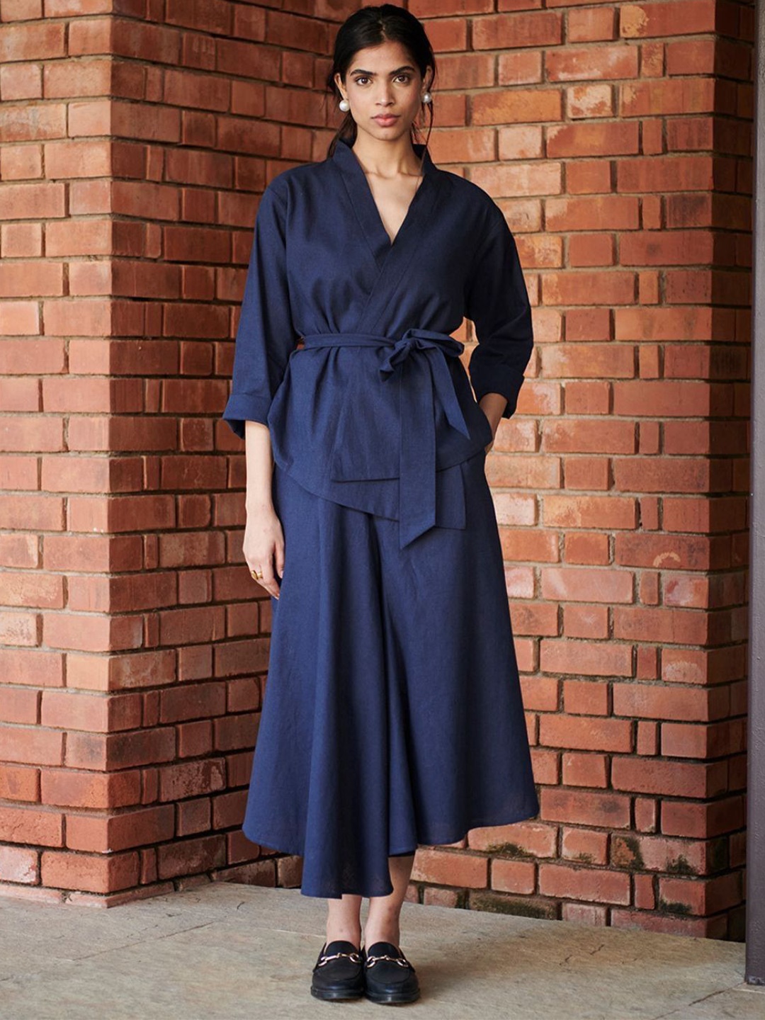

Saphed Shawl-Neck Three-Quarter Sleeve Top With Skirt Co-Ords, Navy blue