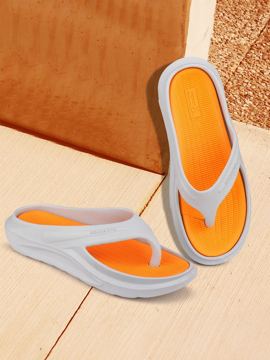 

BERSACHE Men Clogs, White