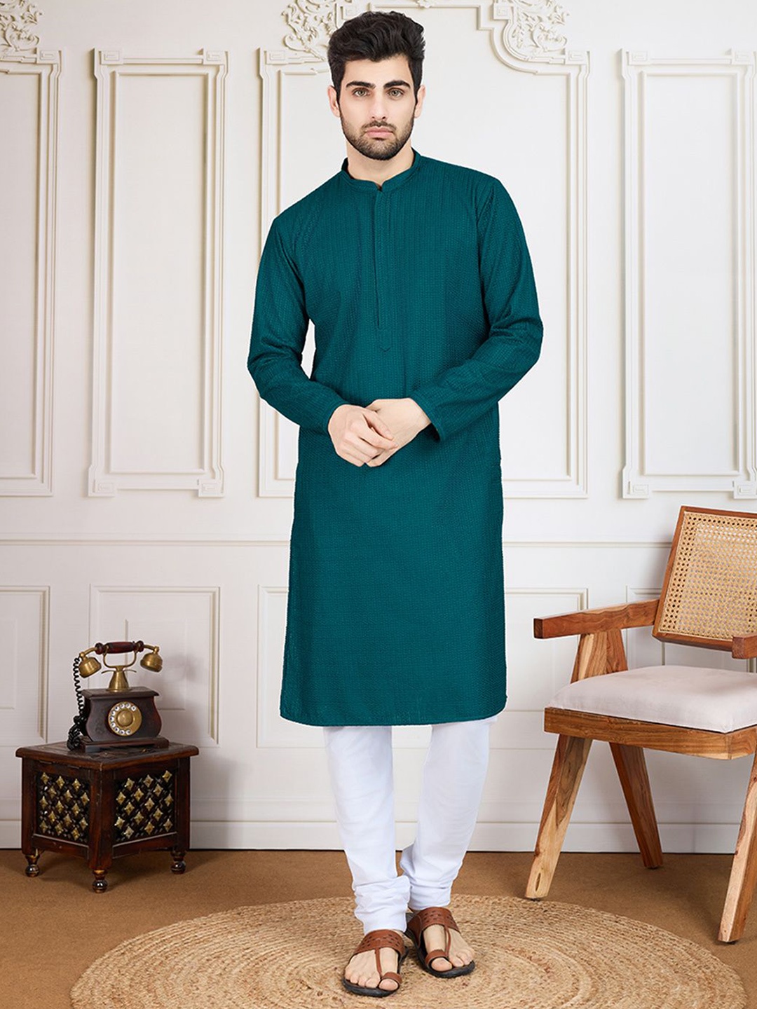

House of Pataudi Embroidered Cotton Straight Kurta, Green