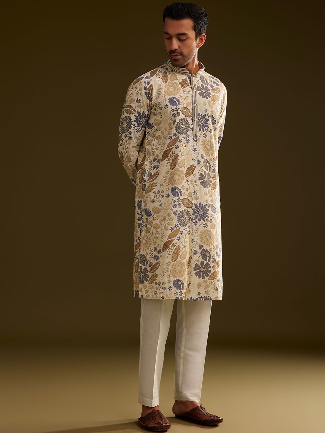 

KALKI Fashion Men Floral Printed Regular Kurta with Trousers, Blue