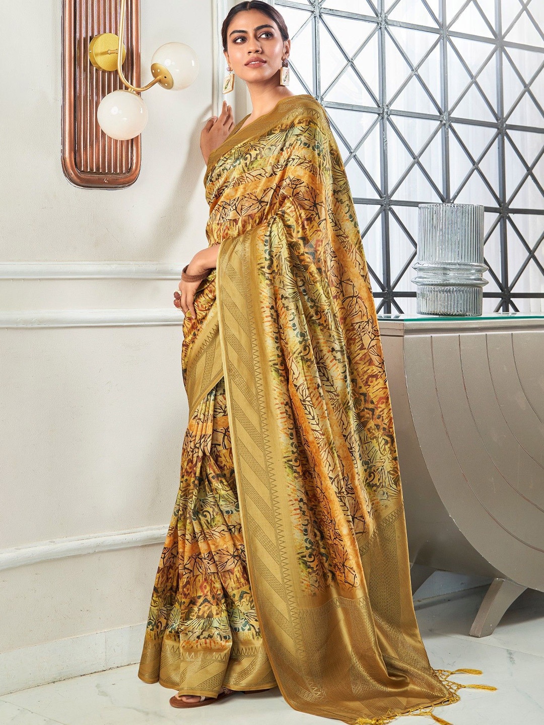 

MySilkLove Ethnic Motifs Zari Silk Blend Banarasi Saree, Gold