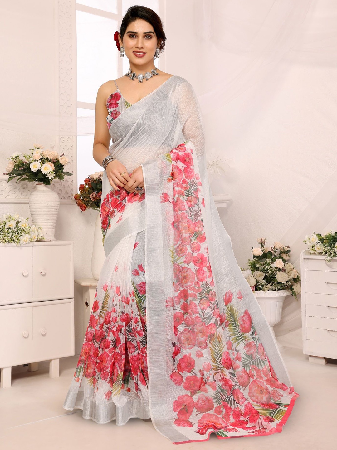 

Moda Rapido Floral Zari Saree, White