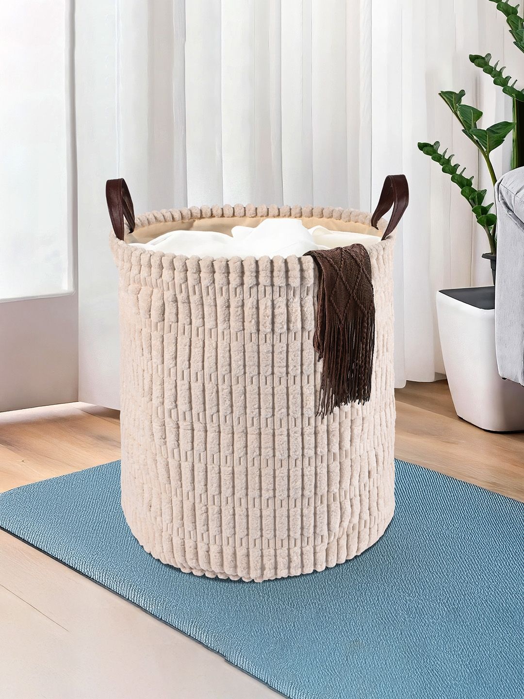 

Aura White Foldable Washing Clothes Basket