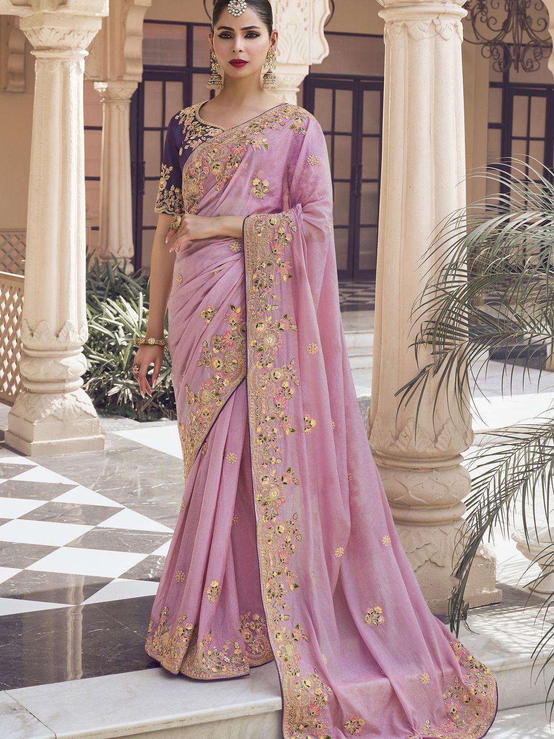 

Suha Floral Poly Georgette Saree, Purple