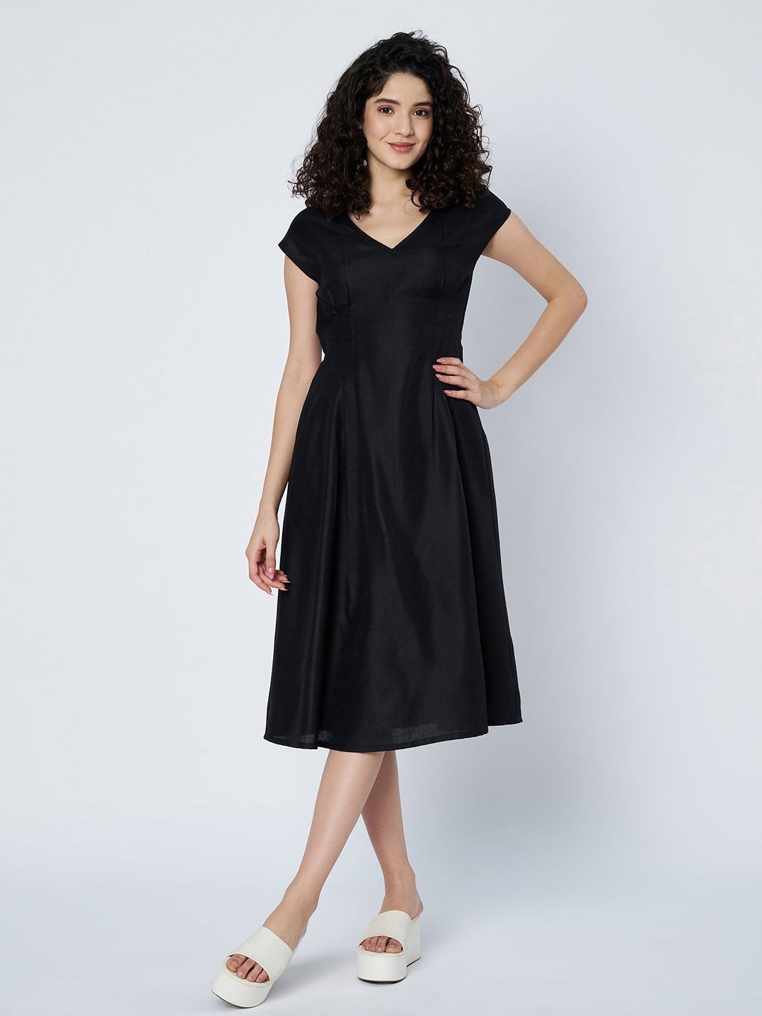 

9rasa A-Line Midi Dress, Black