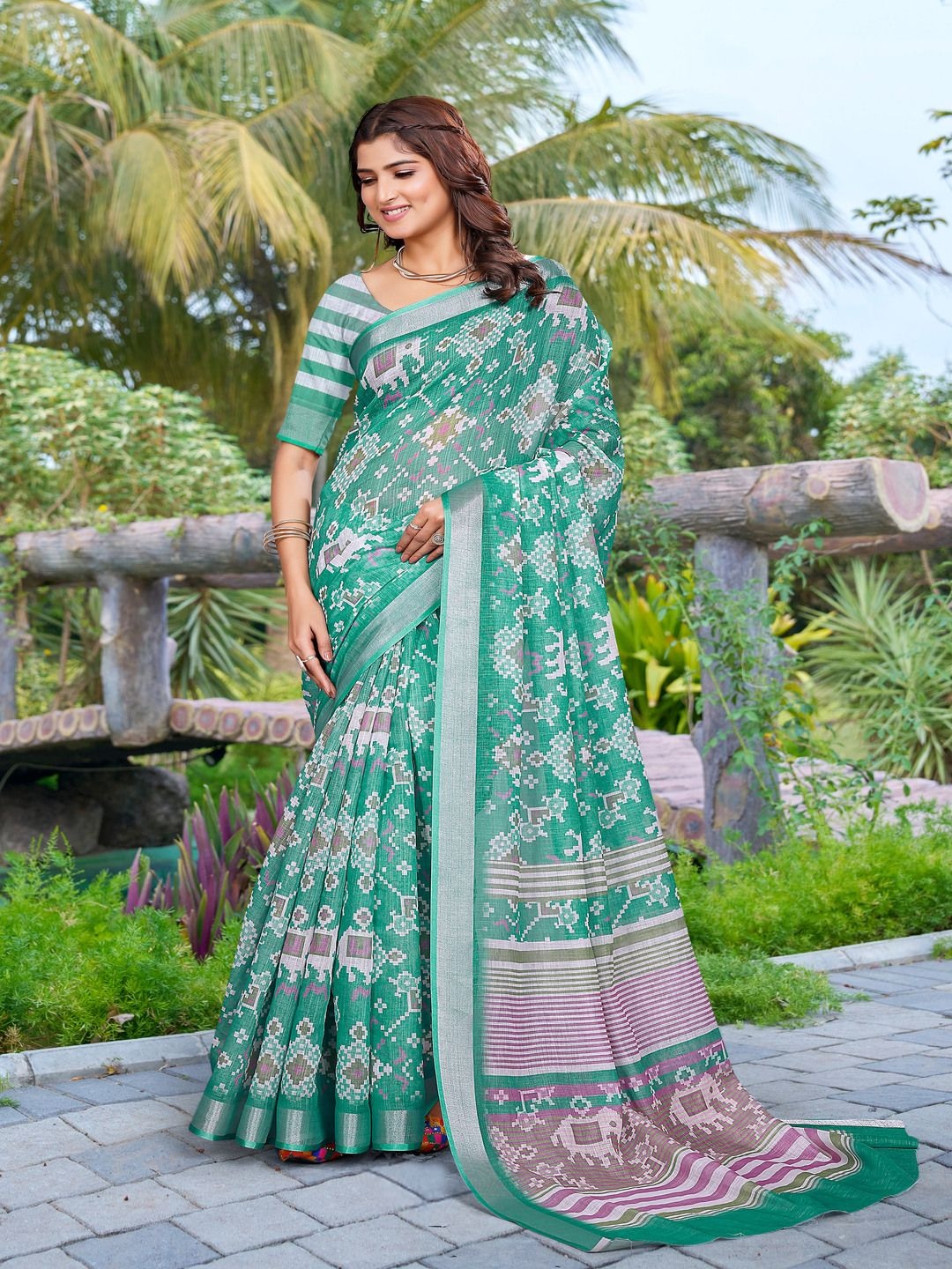 

TRENDING KART Zari Chanderi Saree, Green