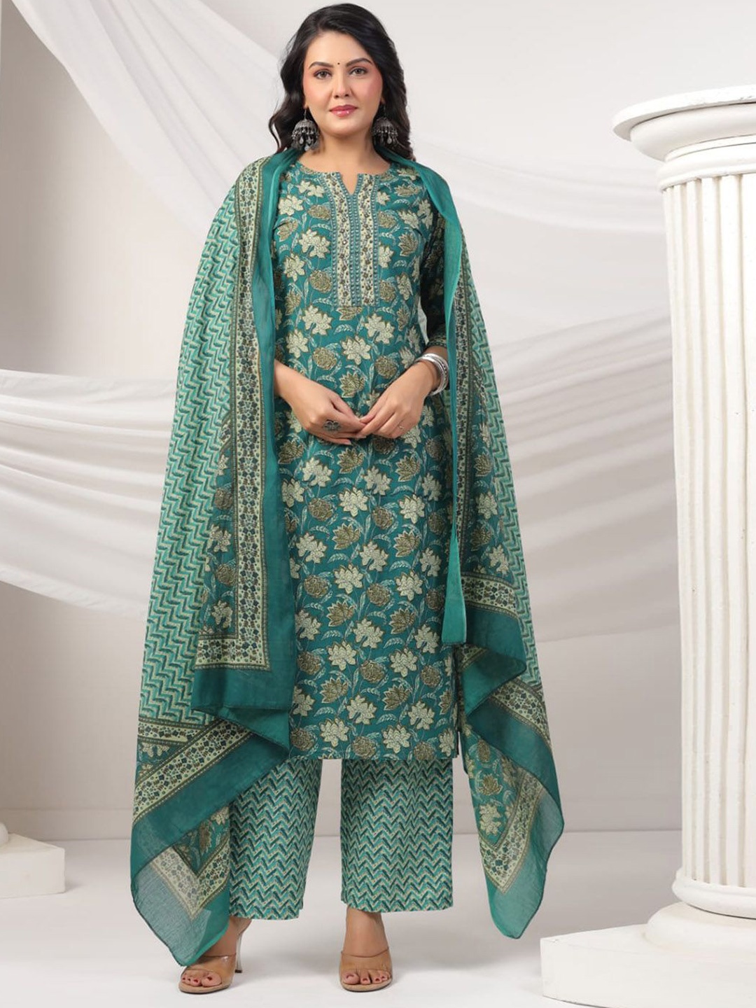 

Meena Bazaar Printed Cotton Kurta Set With Dupatta, Green