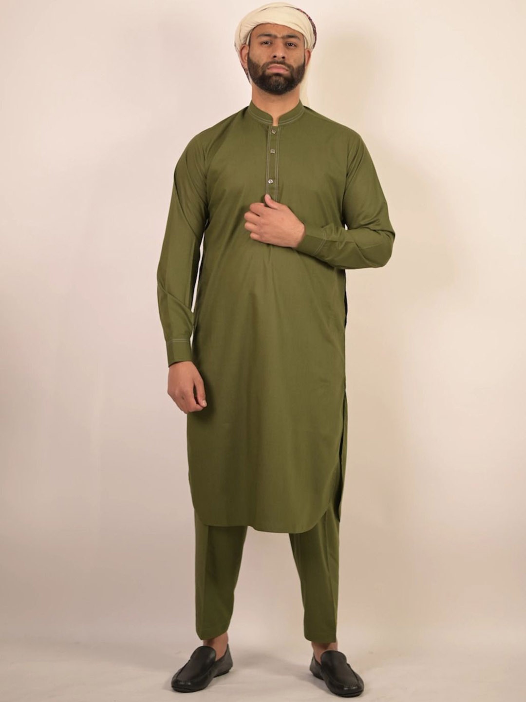 

Baraqah Men Regular Kurta with Trousers, Green