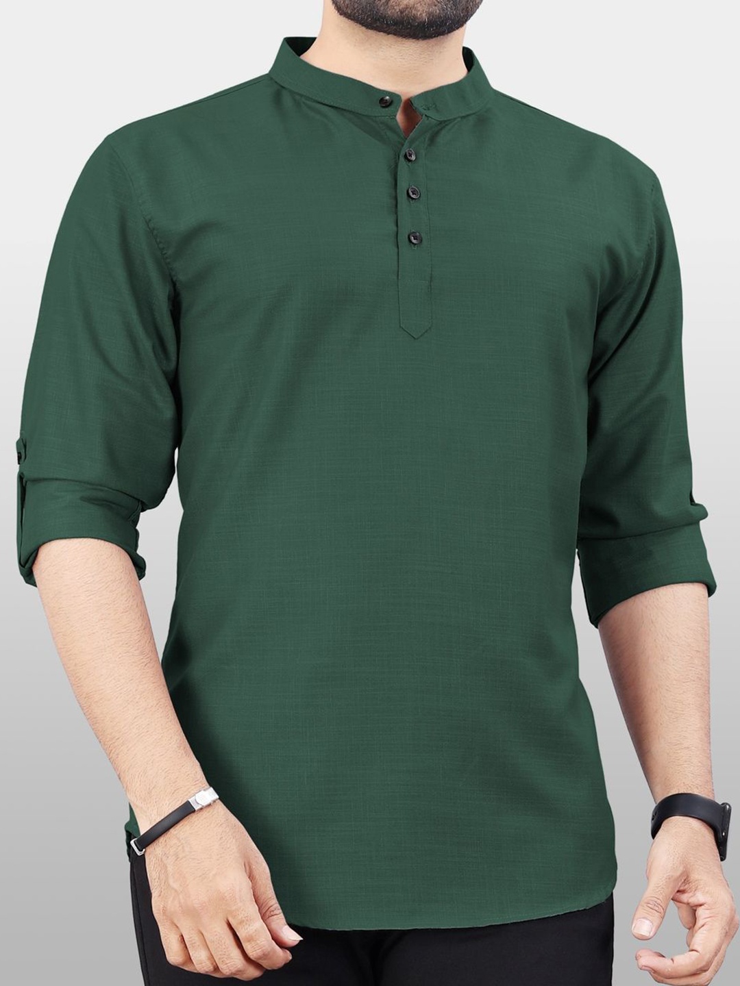 

VeBNoR Men Thread Work Kurta, Green