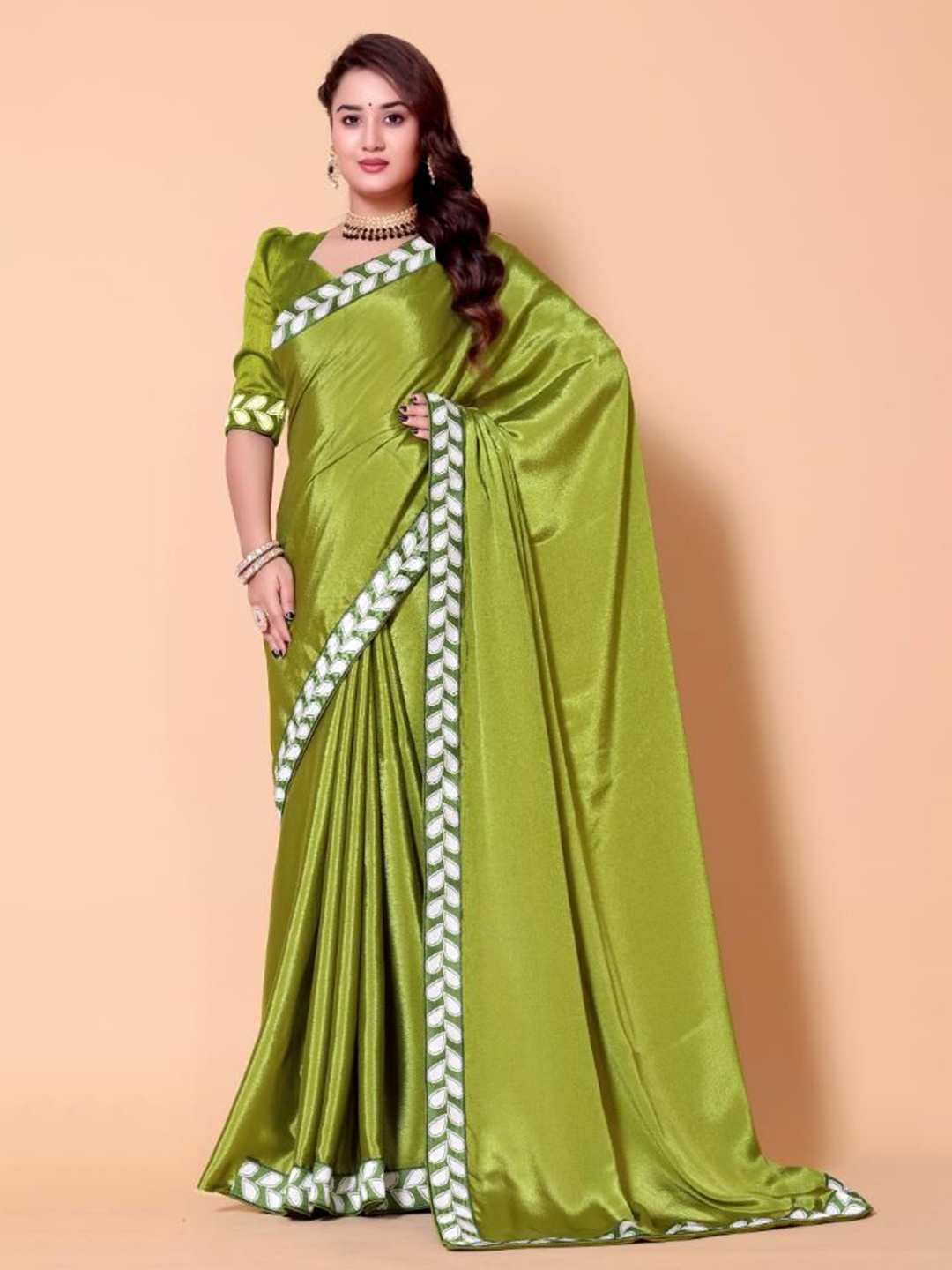 

AKSH FASHION Pure Georgette Saree, Green